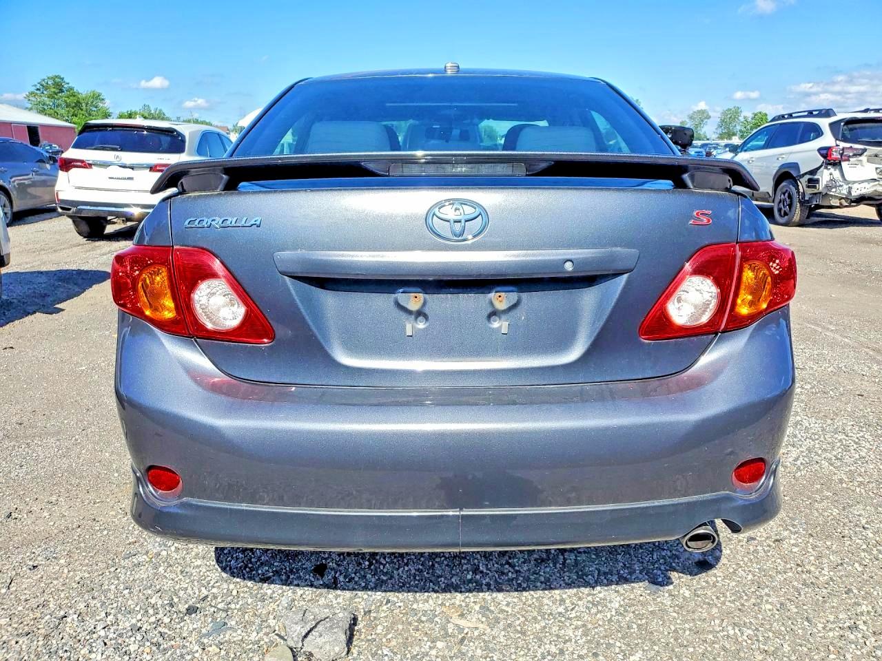 2009 Toyota Corolla Base Gray vin: 2T1BU40E69C047701