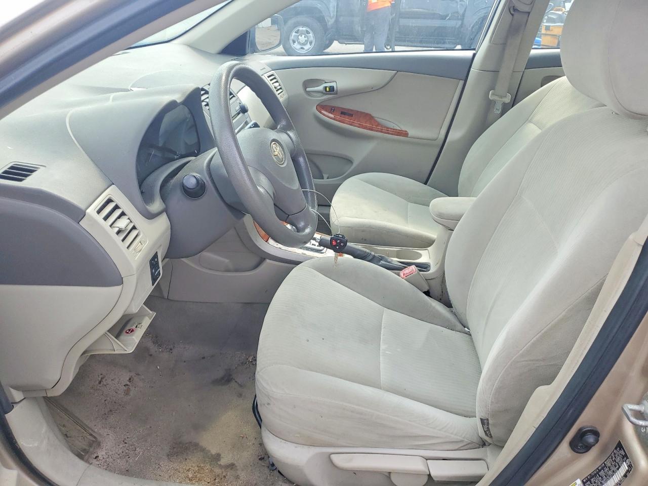 2009 Toyota Corolla Xle Beige vin: 2T1BU40E69C118394