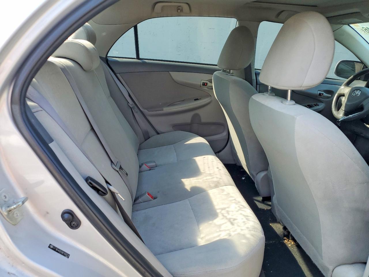2009 Toyota Corolla Le Silver vin: 2T1BU40E69C120212
