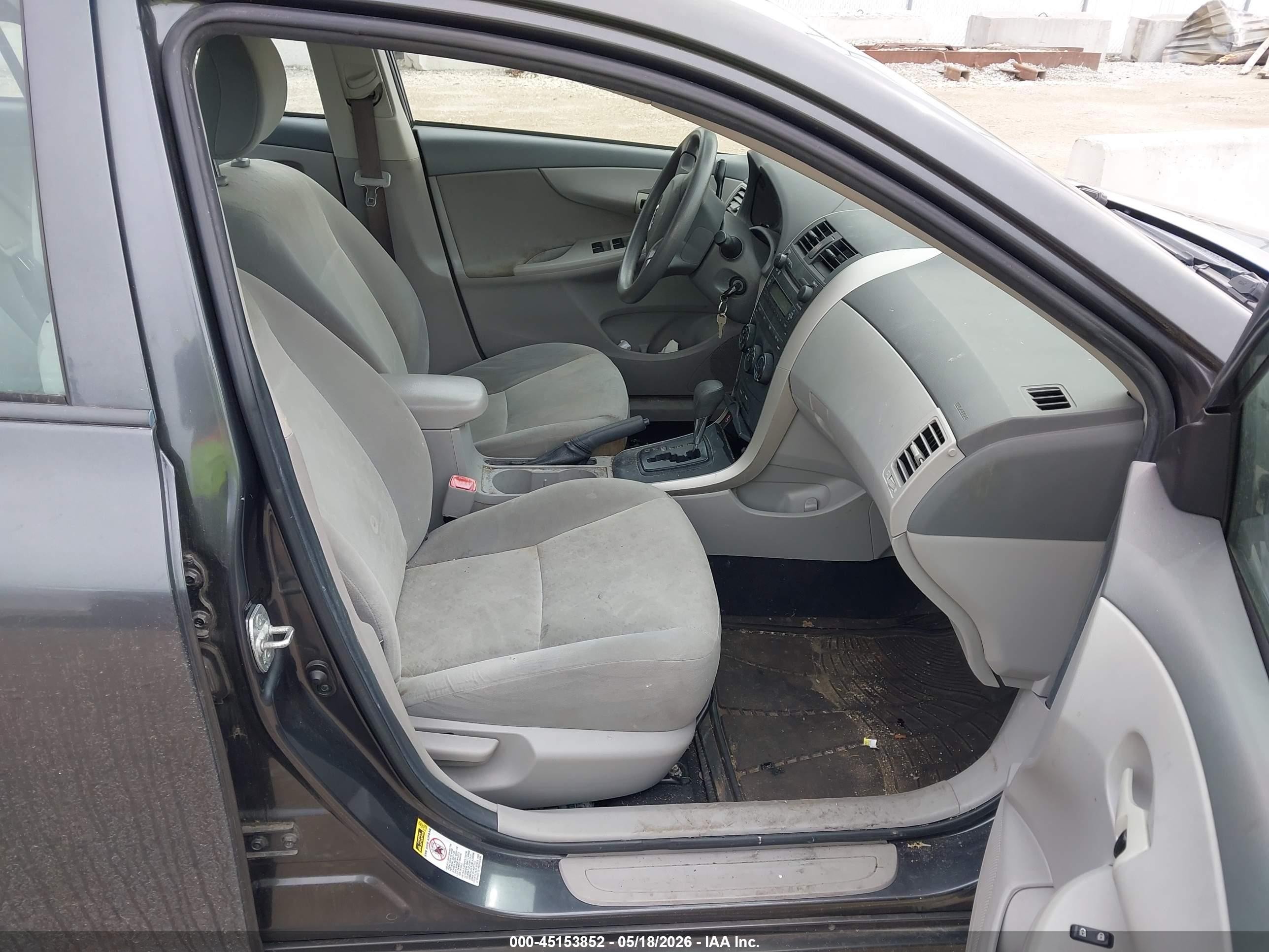 2009 Toyota Corolla Le Gray vin: 2T1BU40E69C129492