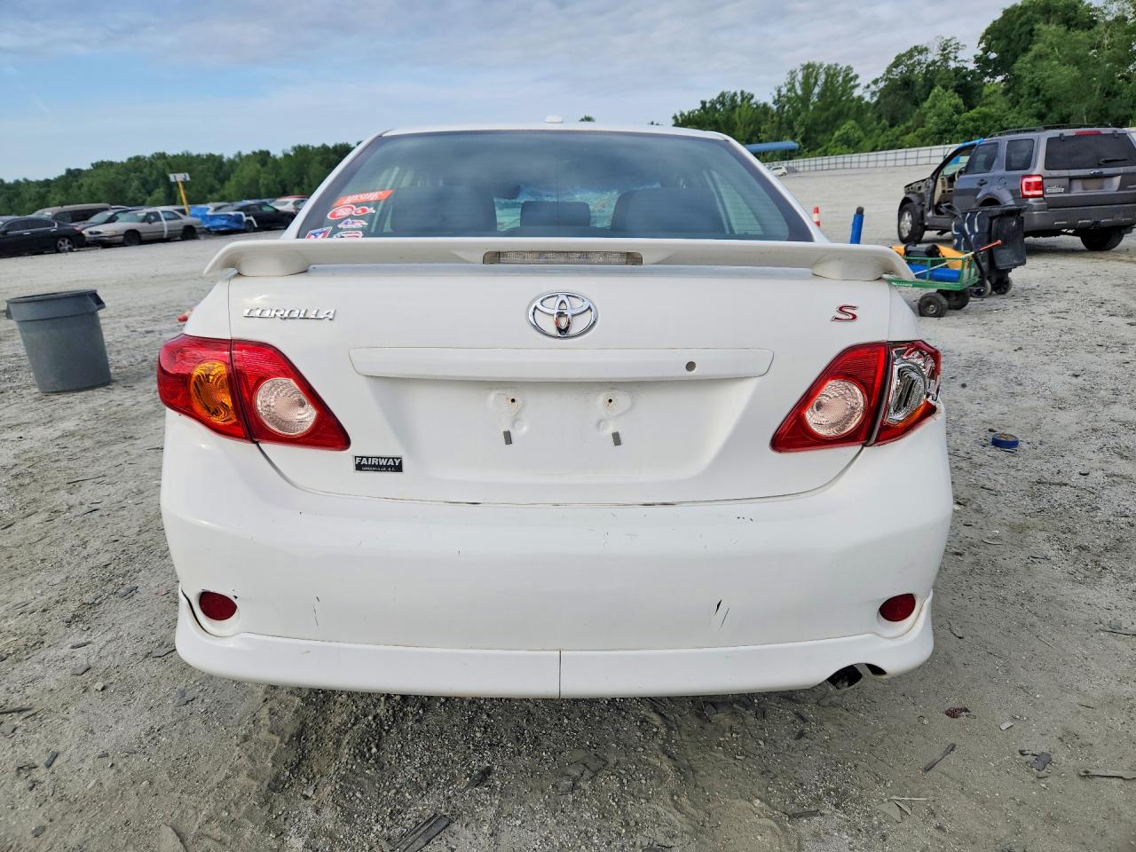 2009 Toyota Corolla S White vin: 2T1BU40E69C141836