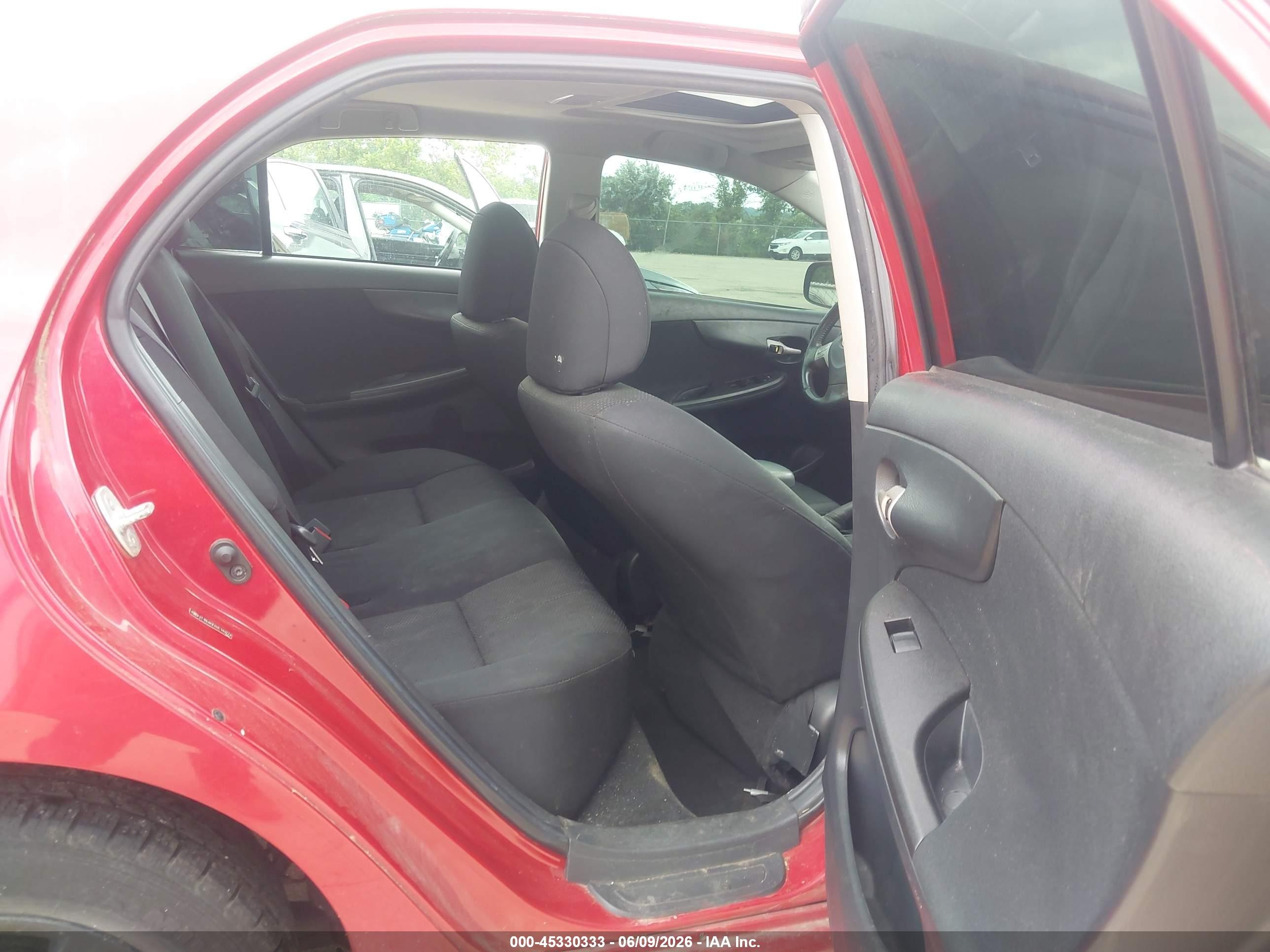 2009 Toyota Corolla S Red vin: 2T1BU40E69C149774