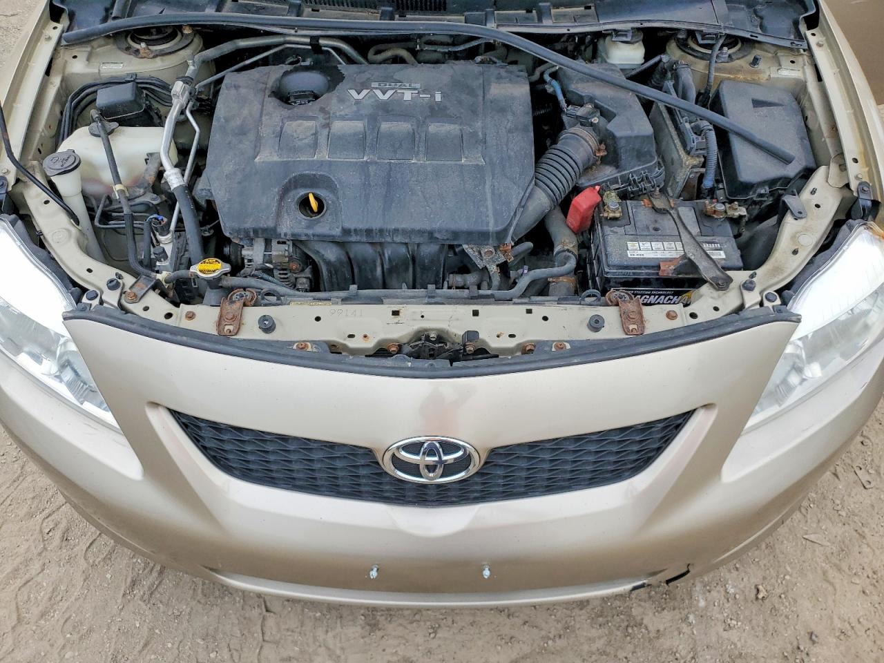 2009 Toyota Corolla Base Золотой vin: 2T1BU40E79C022614