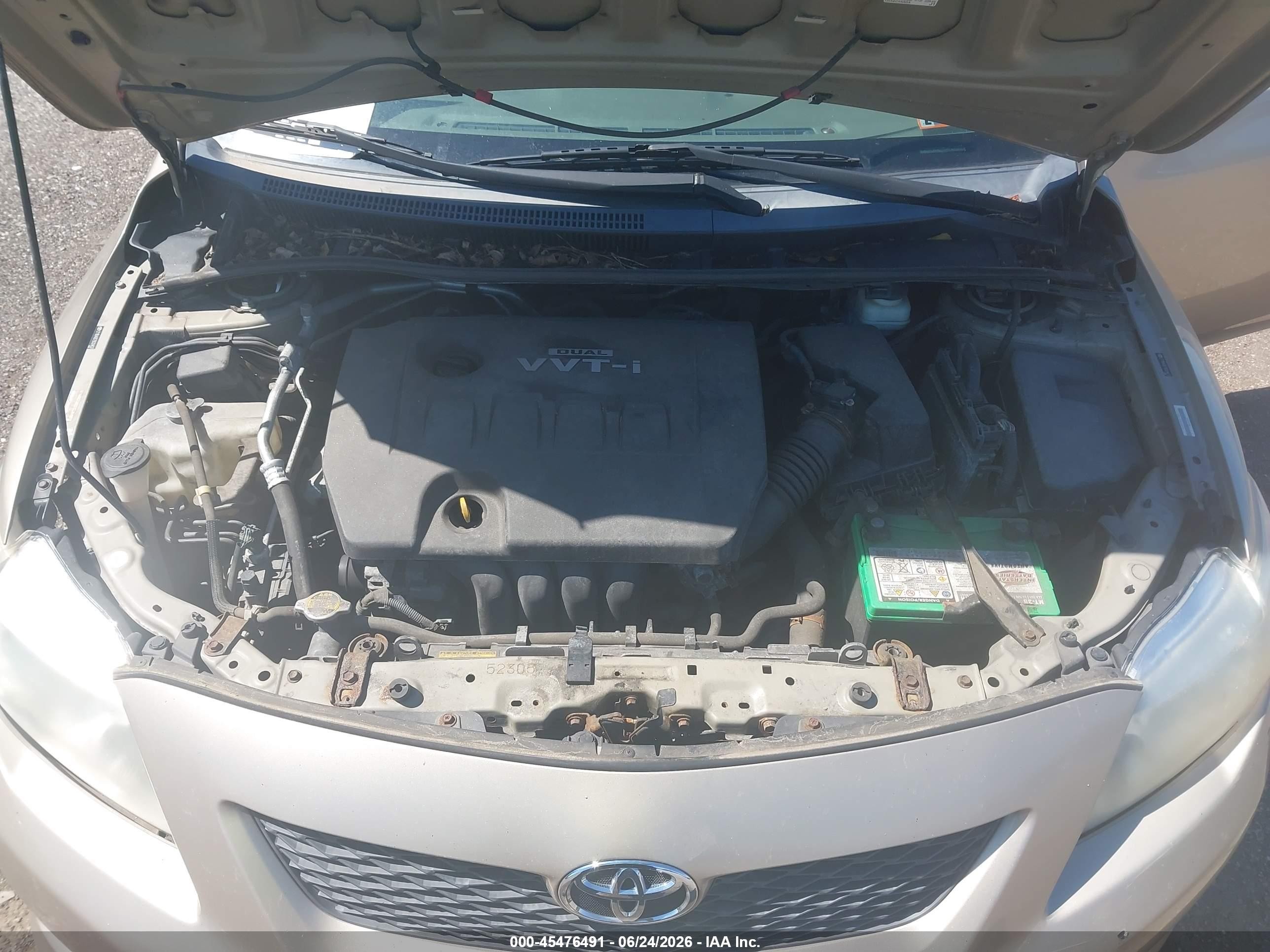 2009 Toyota Corolla   Gold vin: 2T1BU40E79C024637