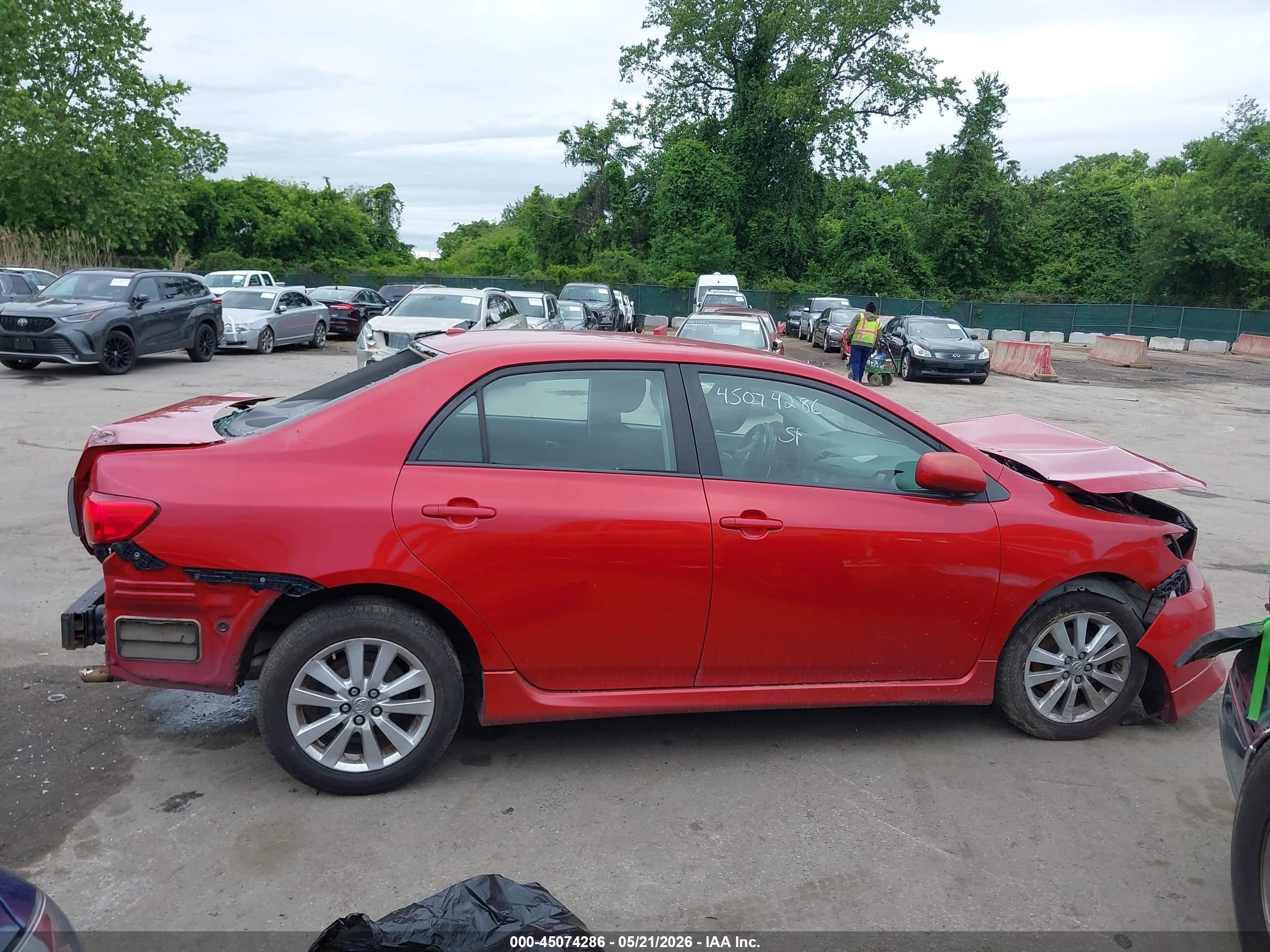 2009 Toyota Corolla S Red vin: 2T1BU40E79C043589