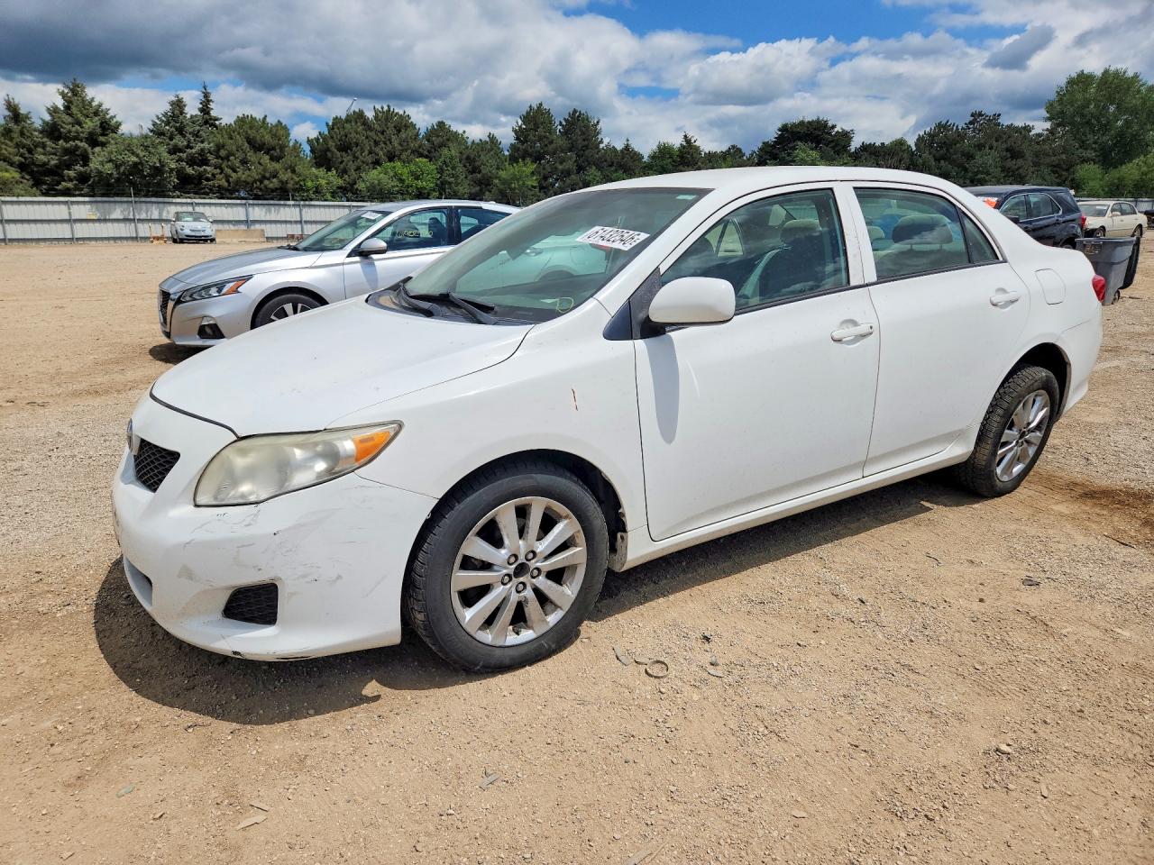 2009 Toyota Corolla Le White vin: 2T1BU40E79C045388