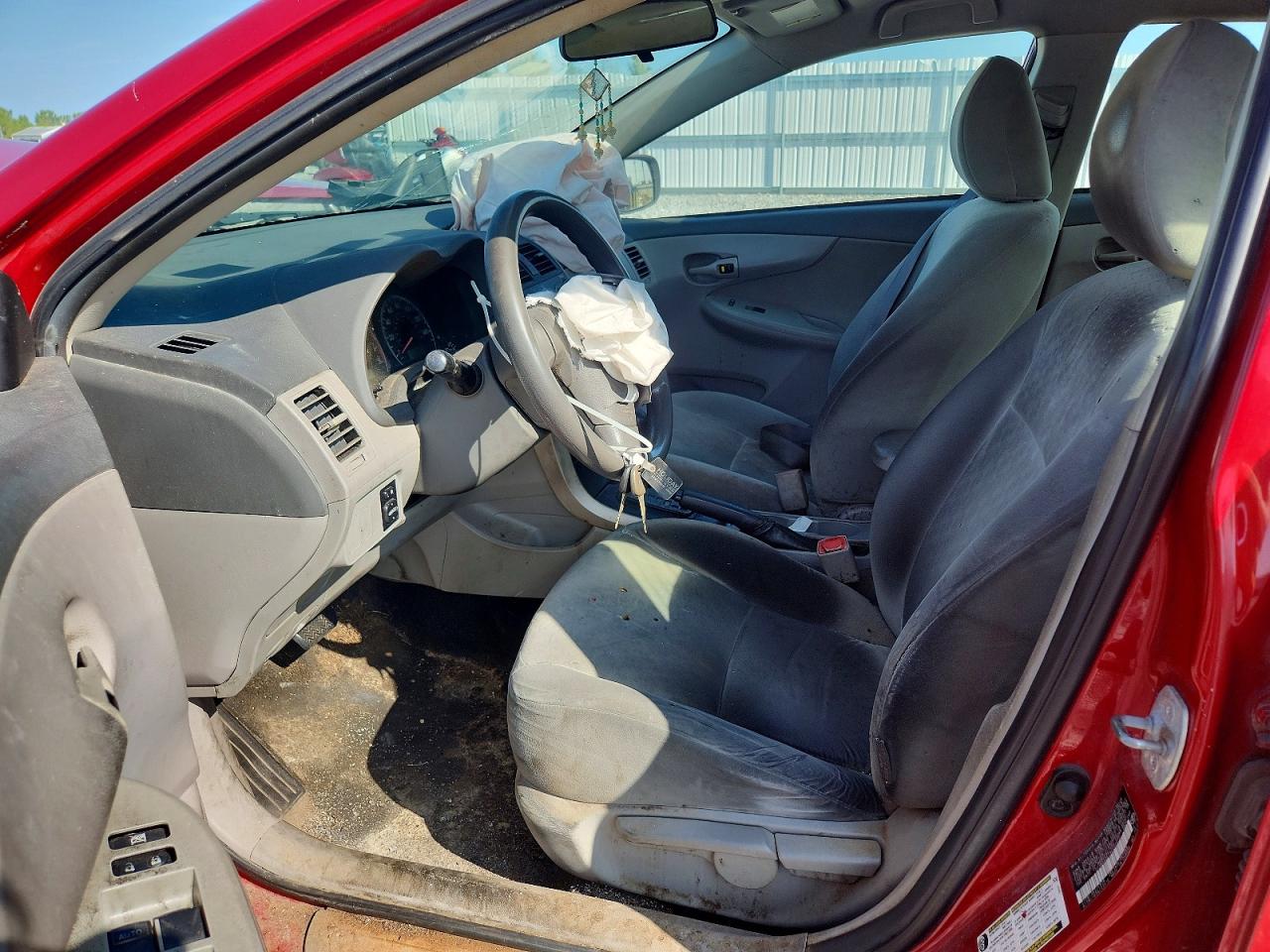 2009 Toyota Corolla Le Red vin: 2T1BU40E79C050672
