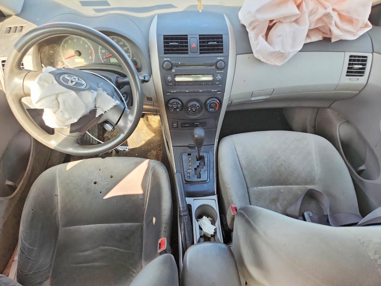 2009 Toyota Corolla Le Red vin: 2T1BU40E79C050672