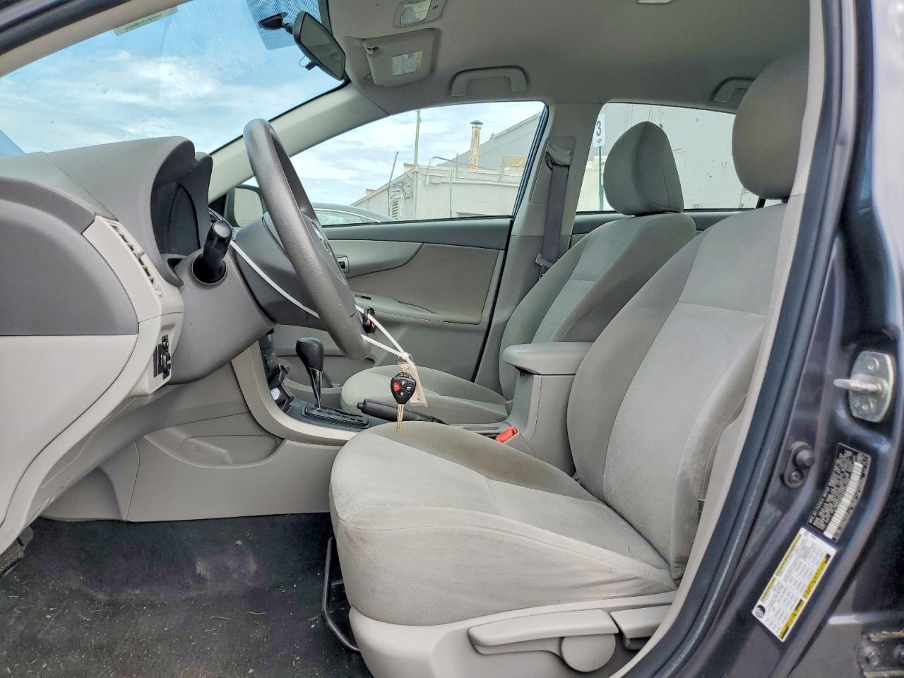 2009 Toyota Corolla Le Gray vin: 2T1BU40E79C120204