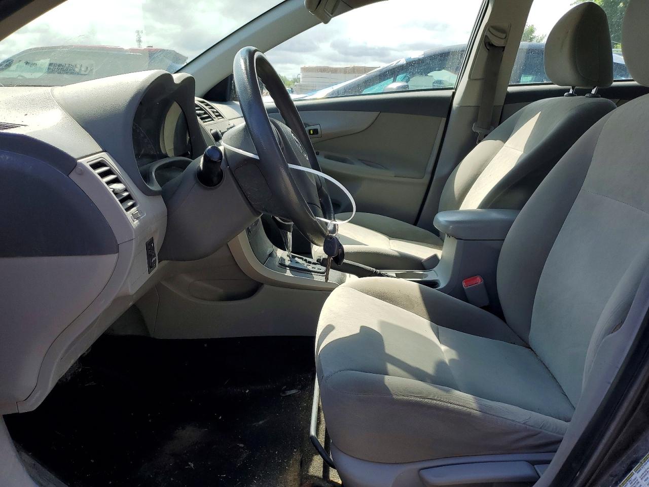 2009 Toyota Corolla Base Серый vin: 2T1BU40E79C127895