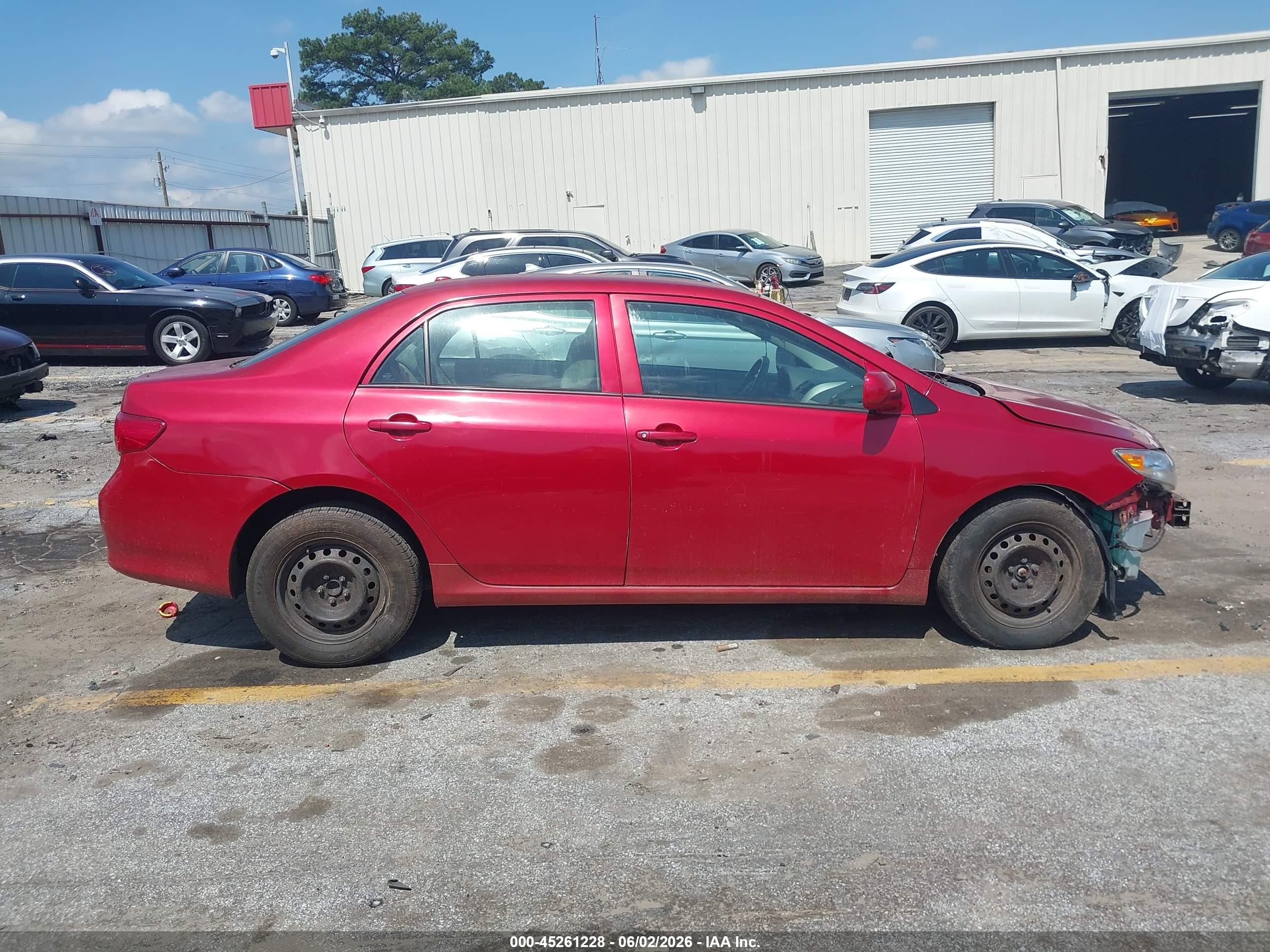 2009 Toyota Corolla Le Red vin: 2T1BU40E79C133129