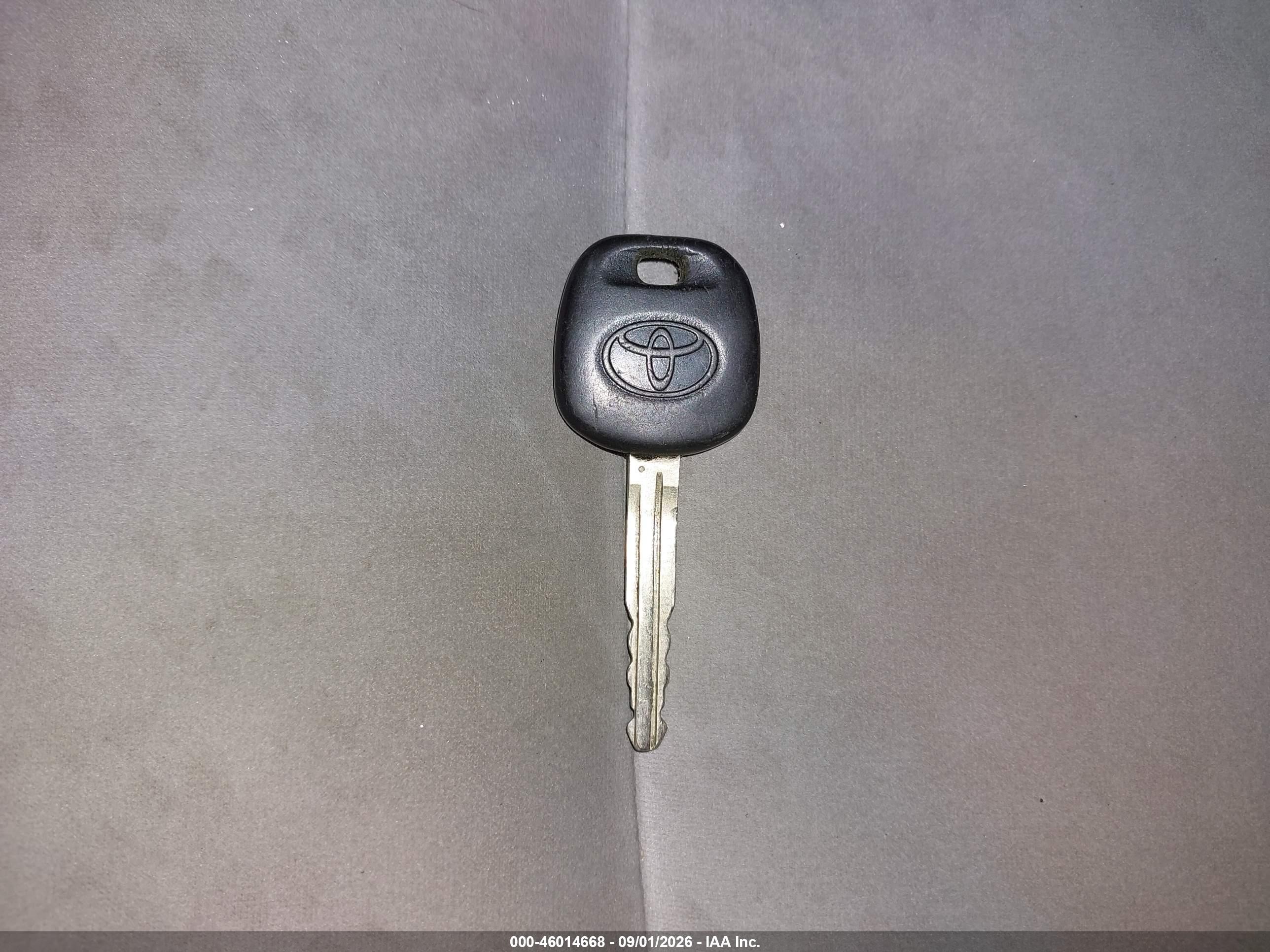 2009 Toyota Corolla   Silver vin: 2T1BU40E79C168544