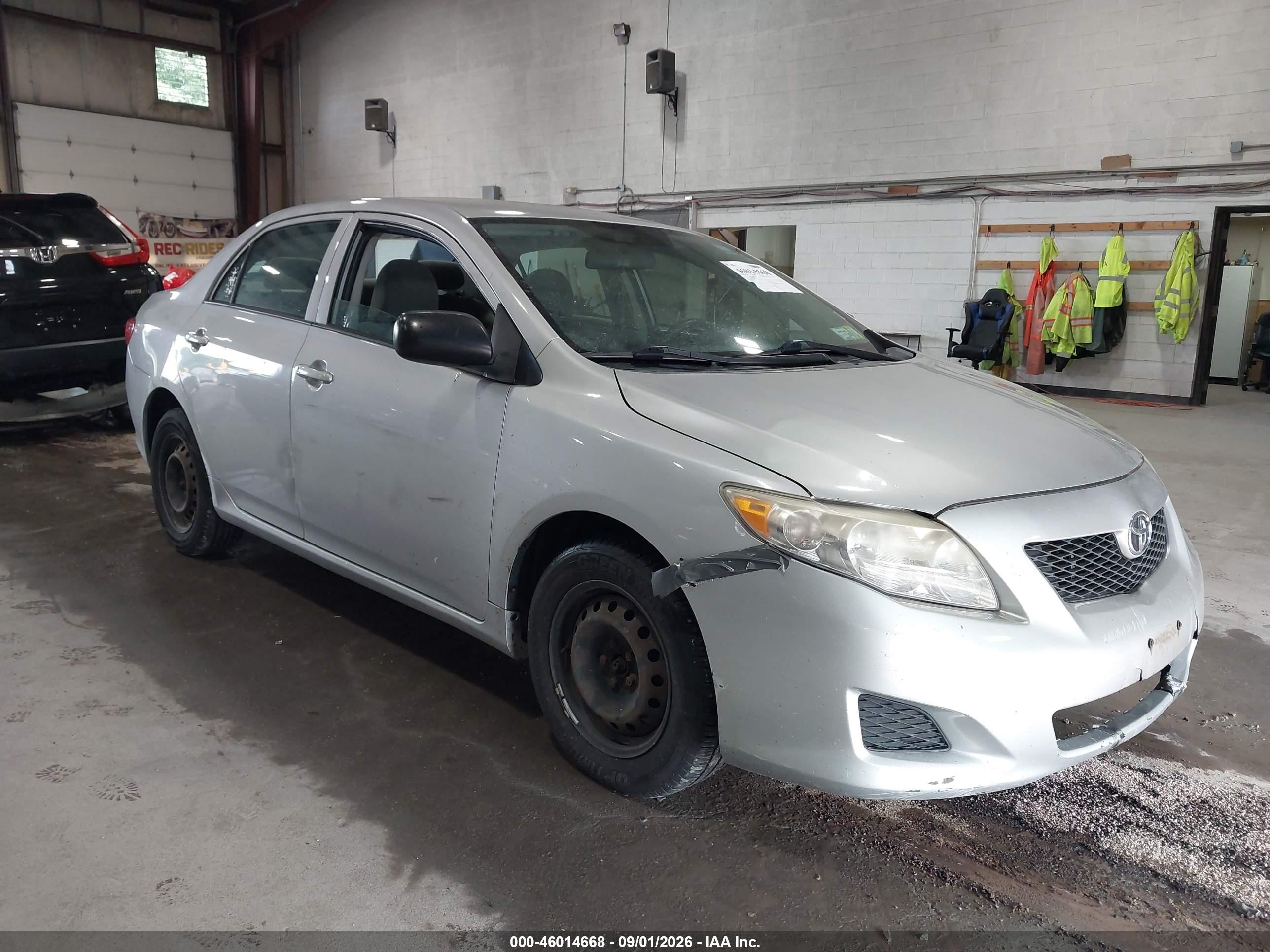2009 Toyota Corolla   Silver vin: 2T1BU40E79C168544