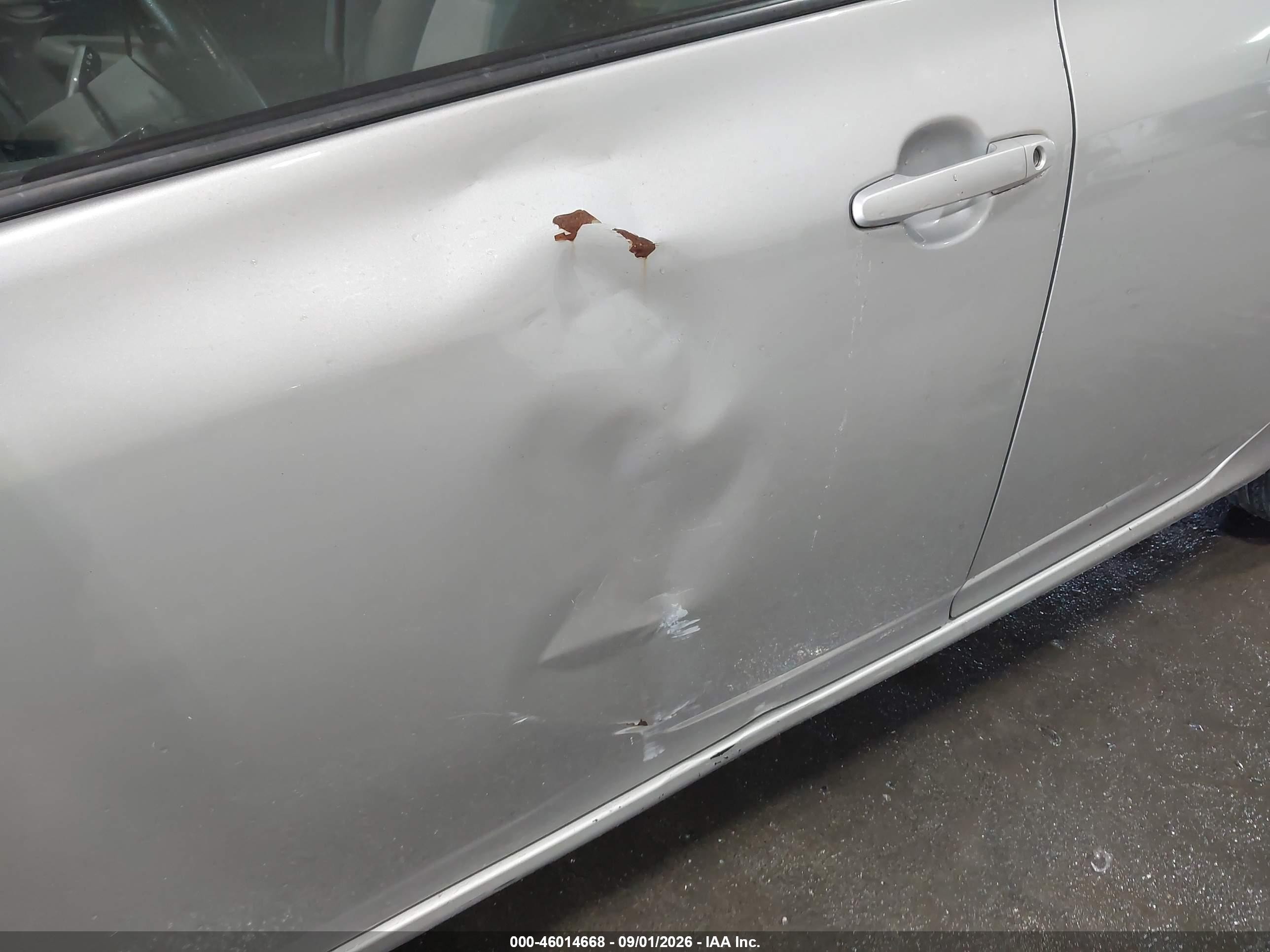 2009 Toyota Corolla   Silver vin: 2T1BU40E79C168544