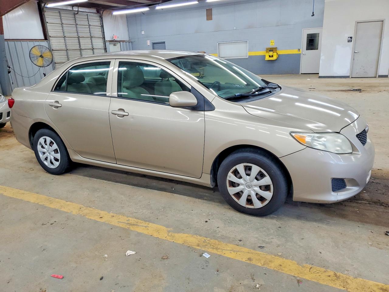2009 Toyota Corolla Le Gold vin: 2T1BU40E89C071711