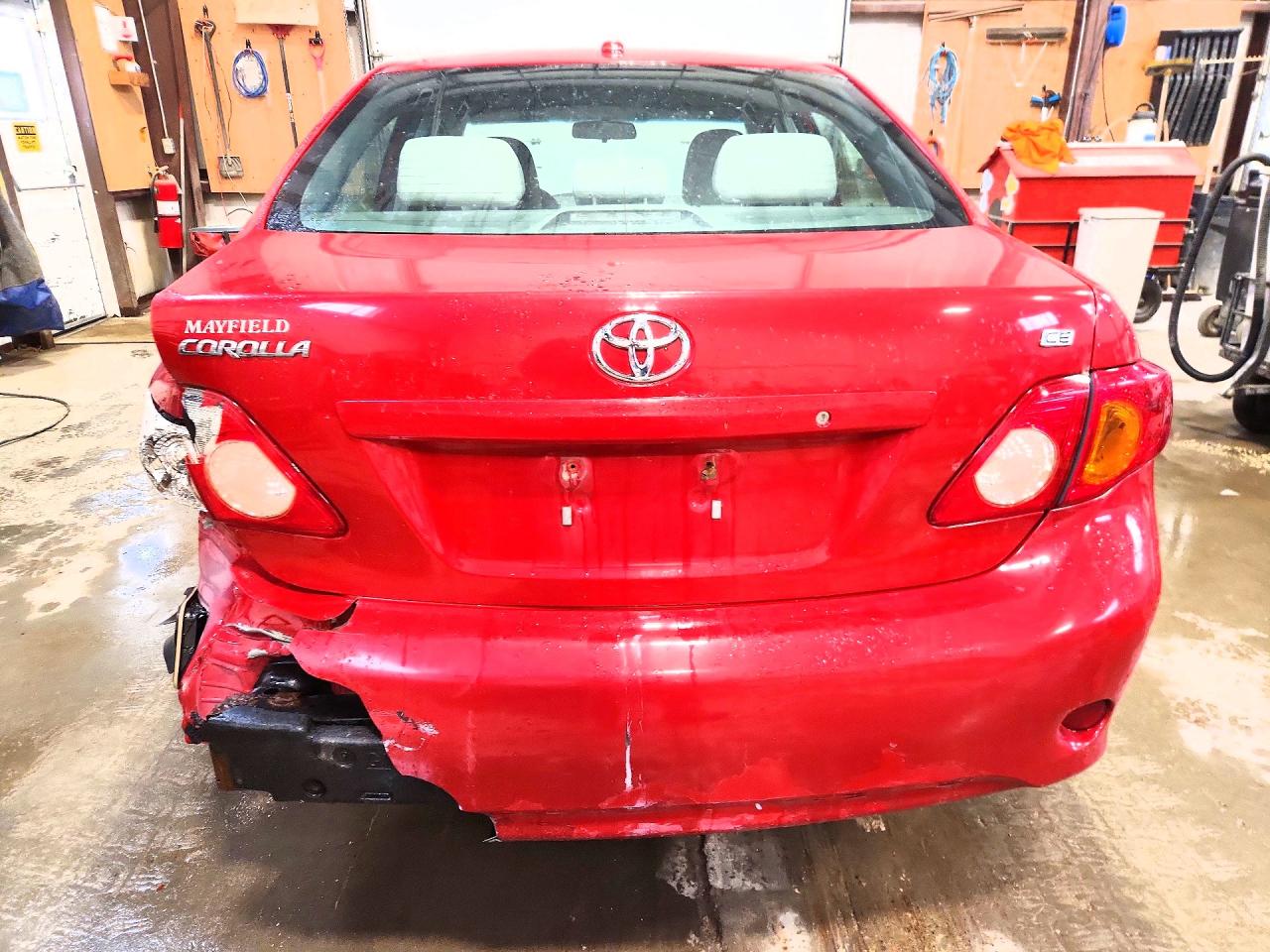 2009 Toyota Corolla Base Red vin: 2T1BU40E89C072504