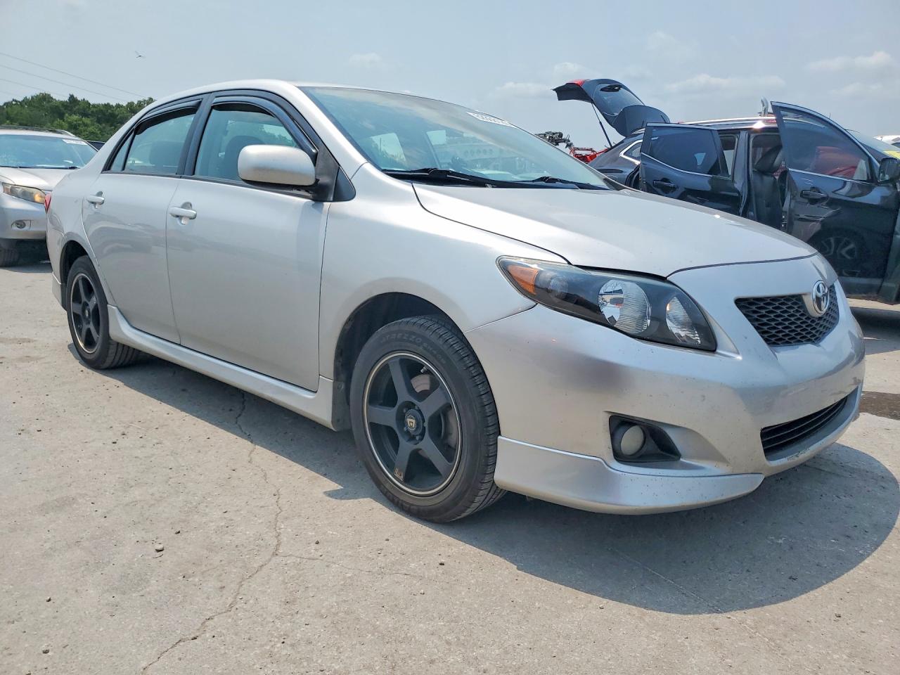 2009 Toyota Corolla S Silver vin: 2T1BU40E89C095555