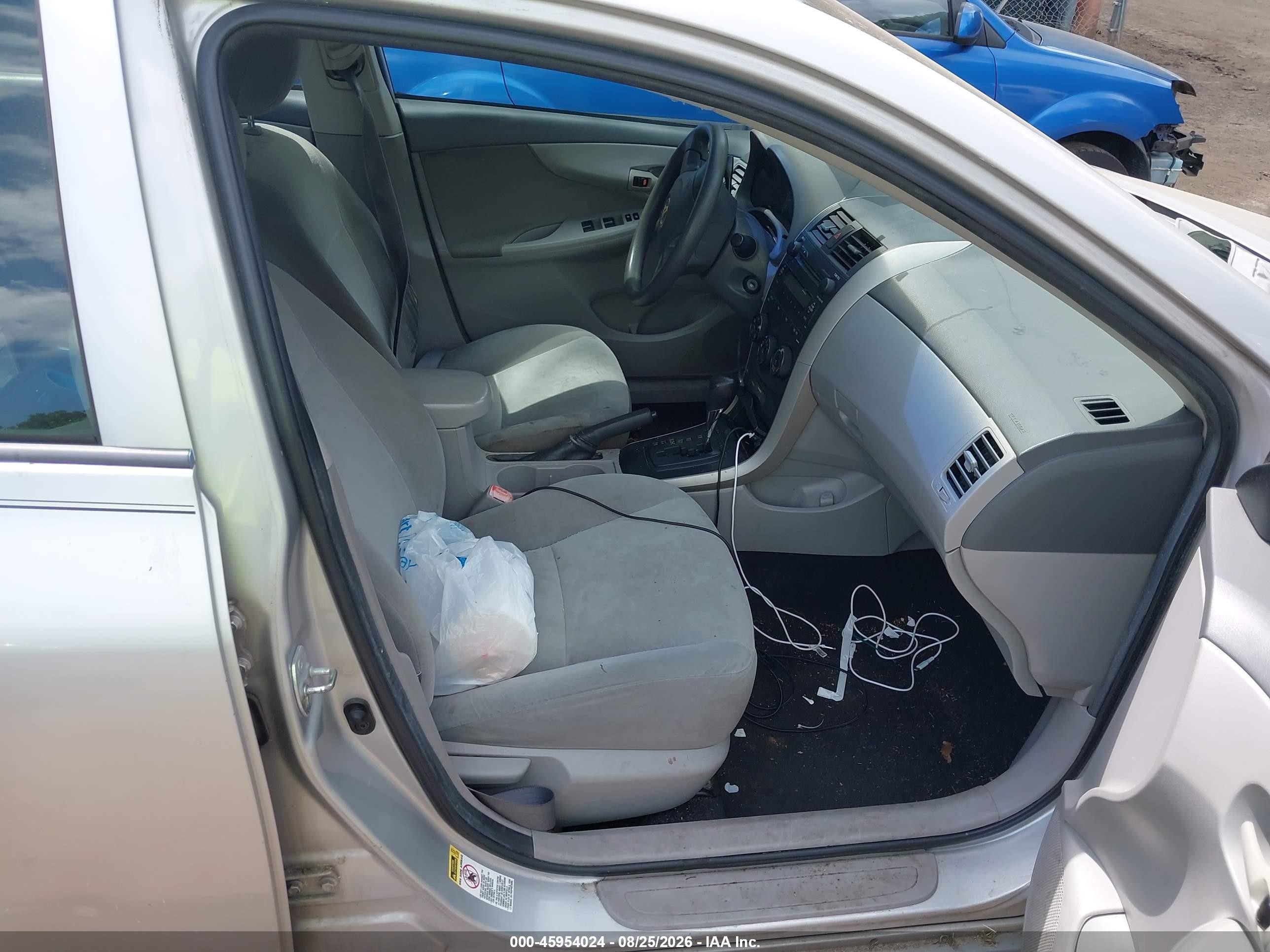 2009 Toyota Corolla Le Silver vin: 2T1BU40E89C152983