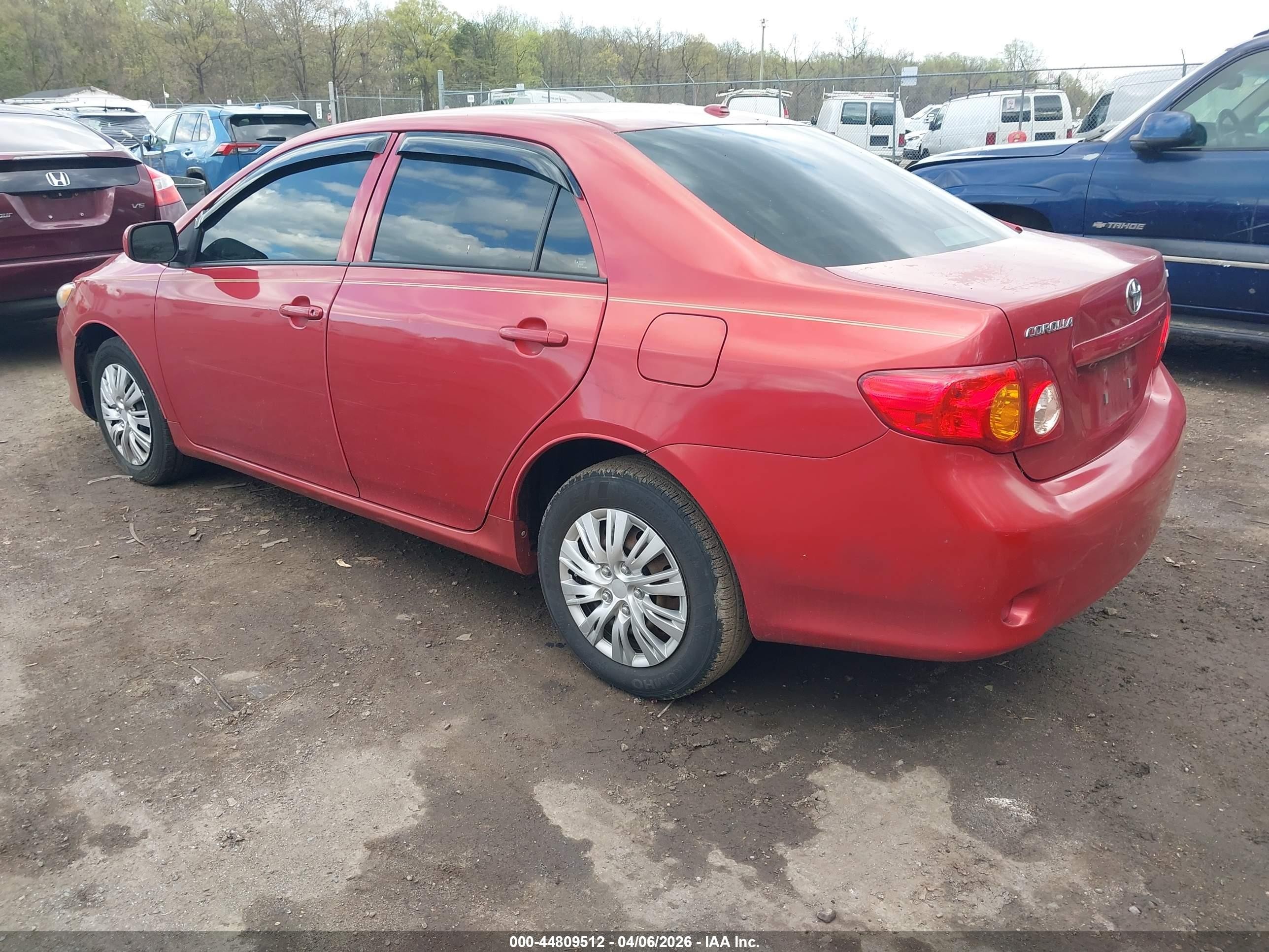 2009 Toyota Corolla Le Red vin: 2T1BU40E89C177740