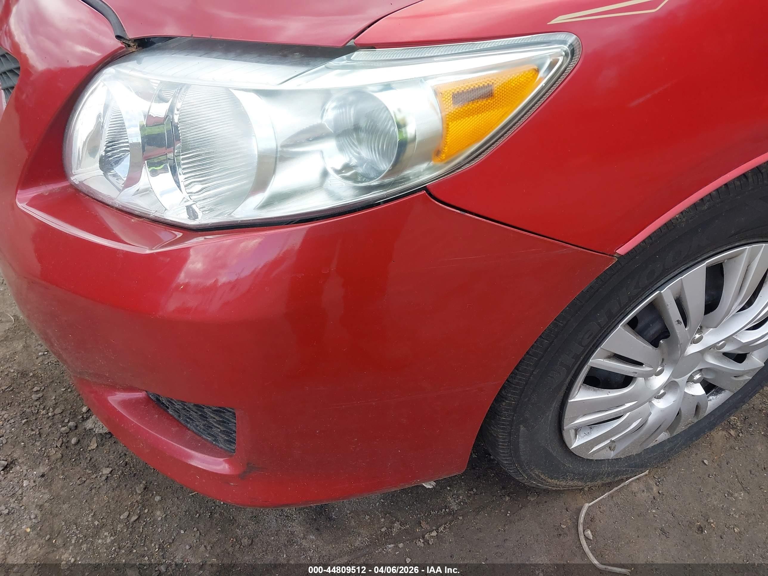2009 Toyota Corolla Le Red vin: 2T1BU40E89C177740