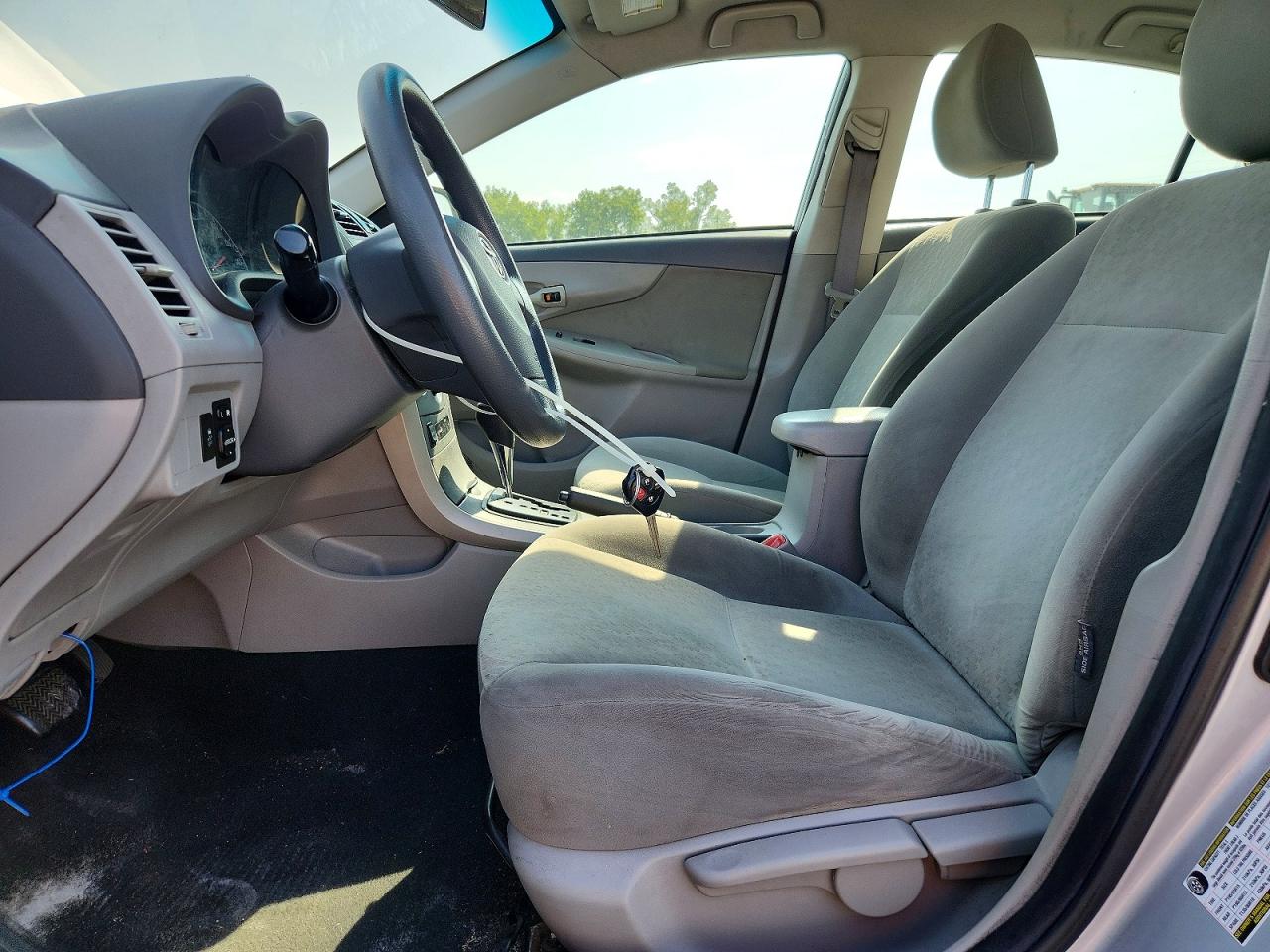 2009 Toyota Corolla Le Silver vin: 2T1BU40E89C186714