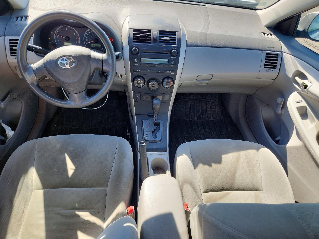 2009 Toyota Corolla Base White vin: 2T1BU40E99C075525