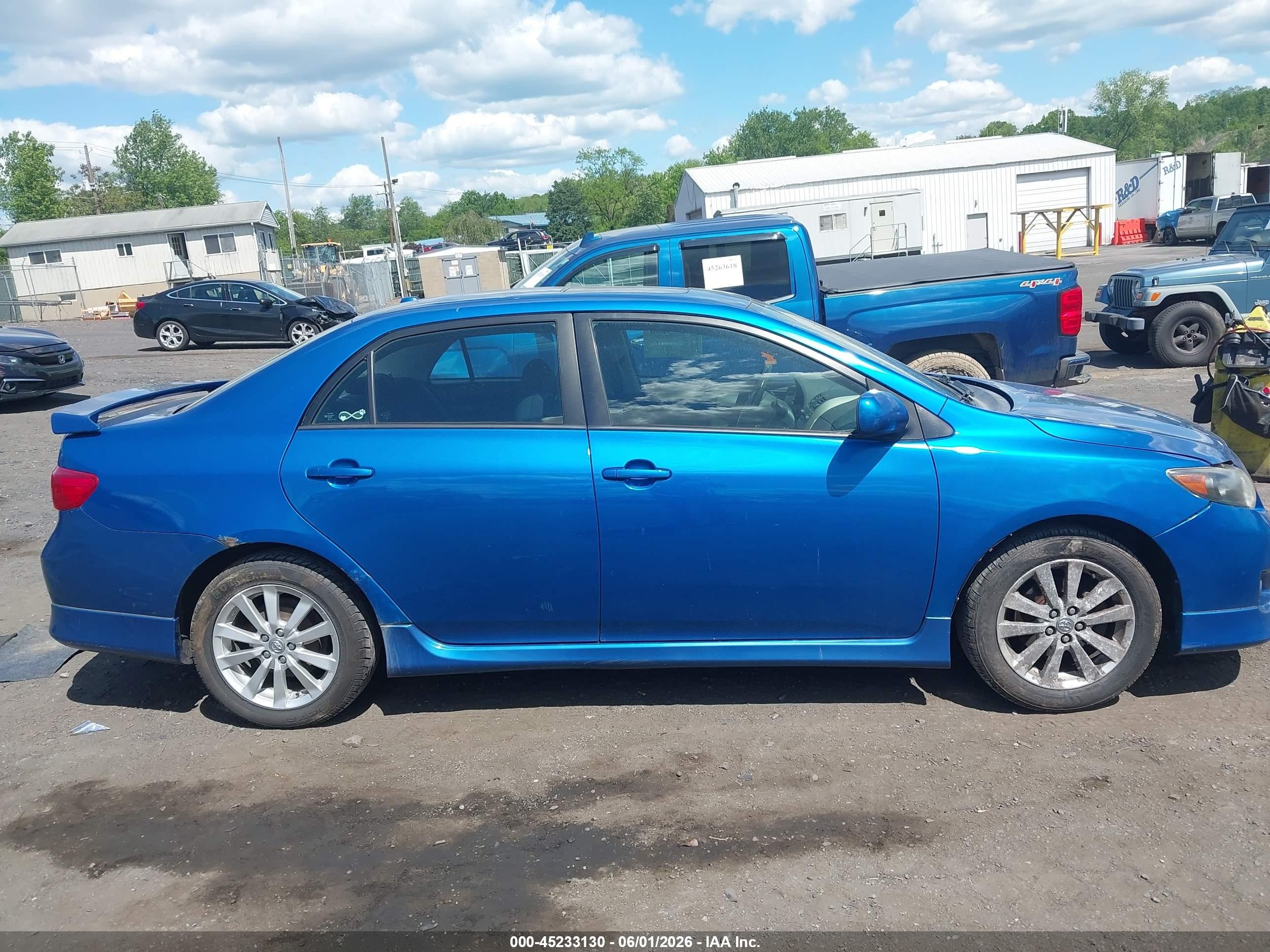 2009 Toyota Corolla S Blue vin: 2T1BU40E99C090316