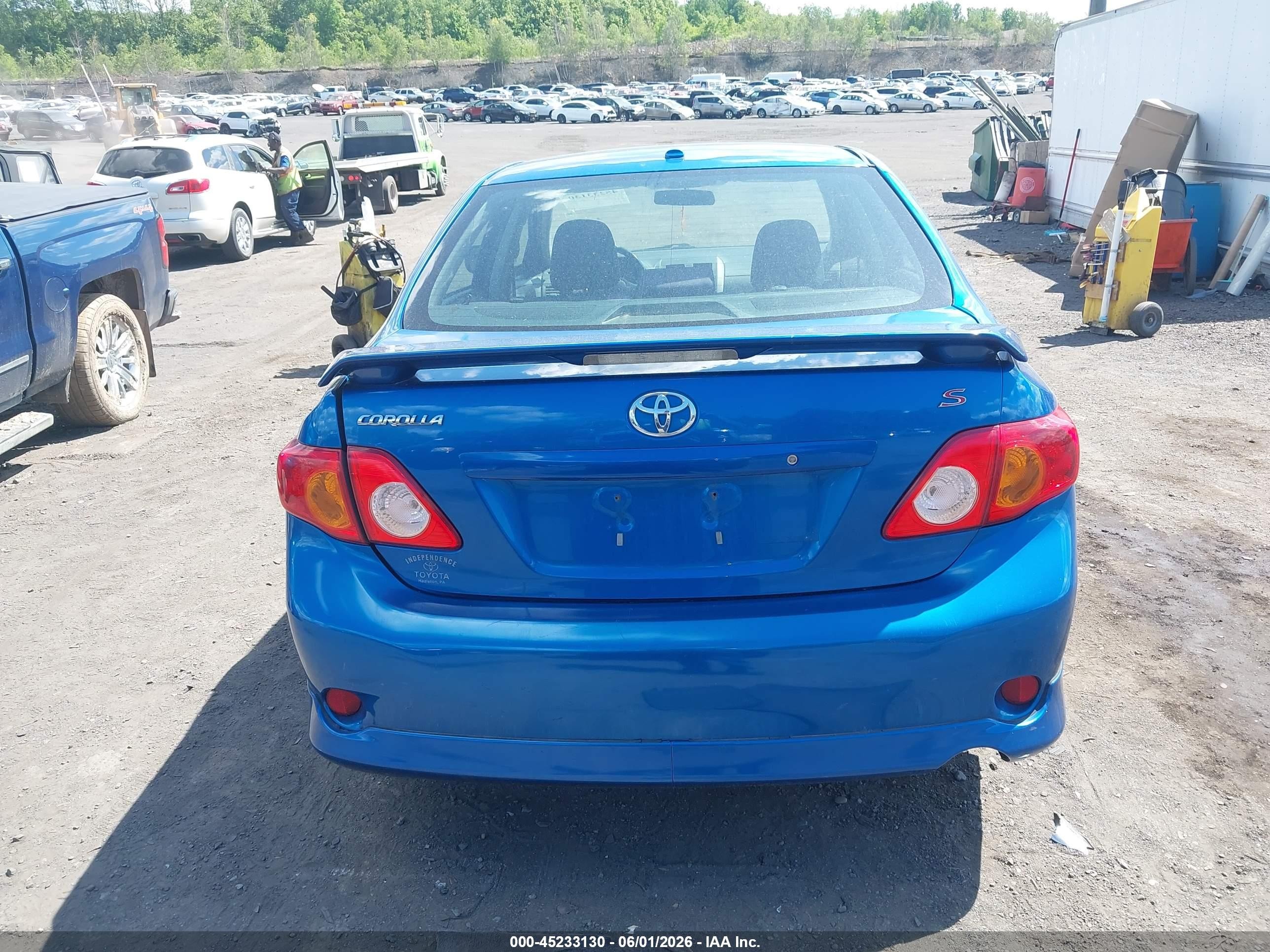 2009 Toyota Corolla S Blue vin: 2T1BU40E99C090316