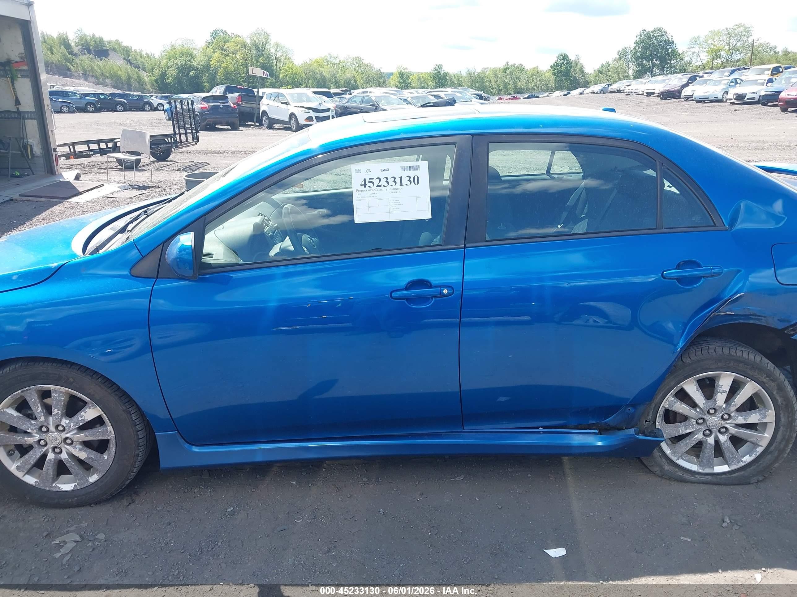 2009 Toyota Corolla S Blue vin: 2T1BU40E99C090316