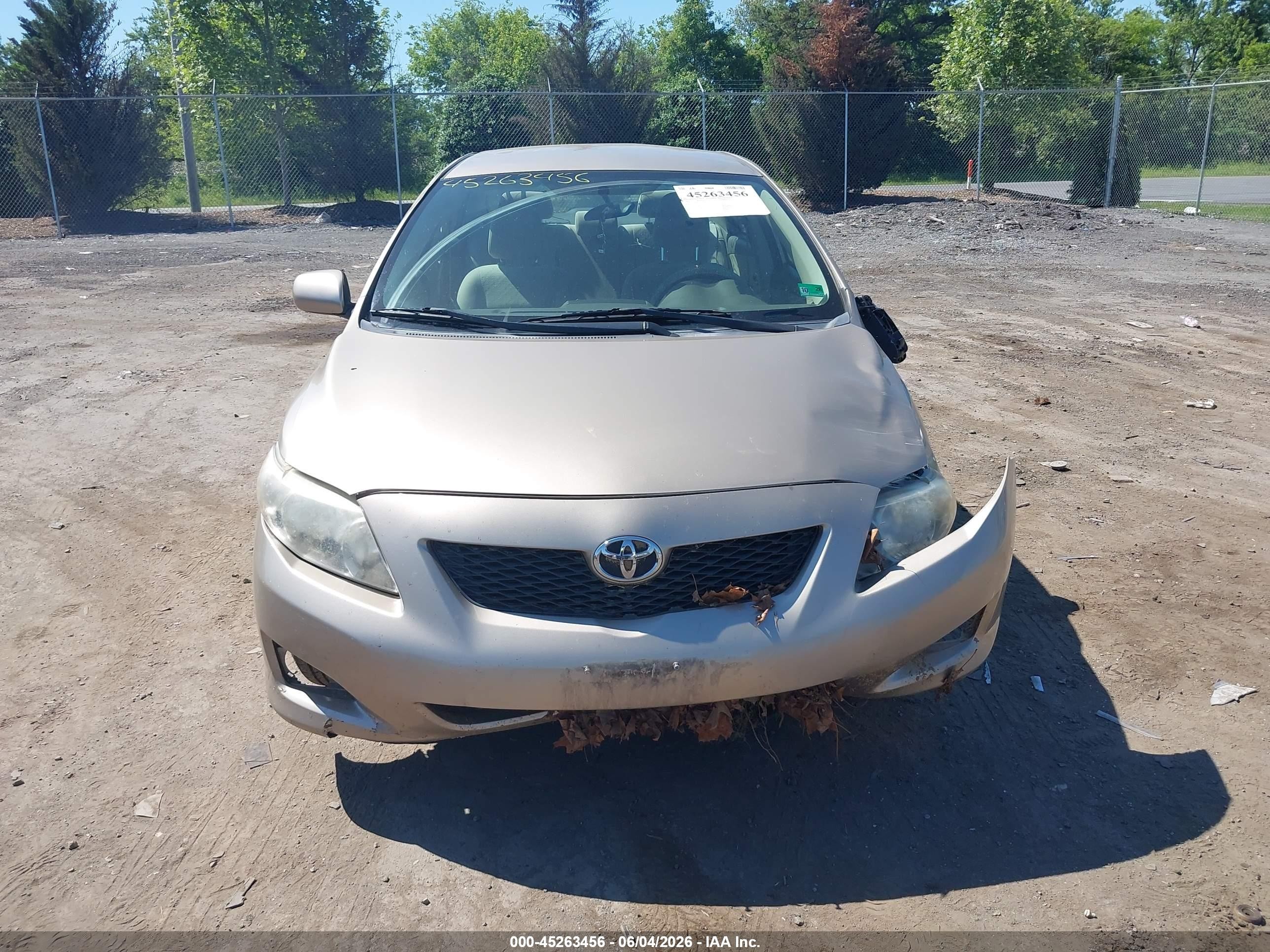2009 Toyota Corolla Le Gold vin: 2T1BU40E99C166102