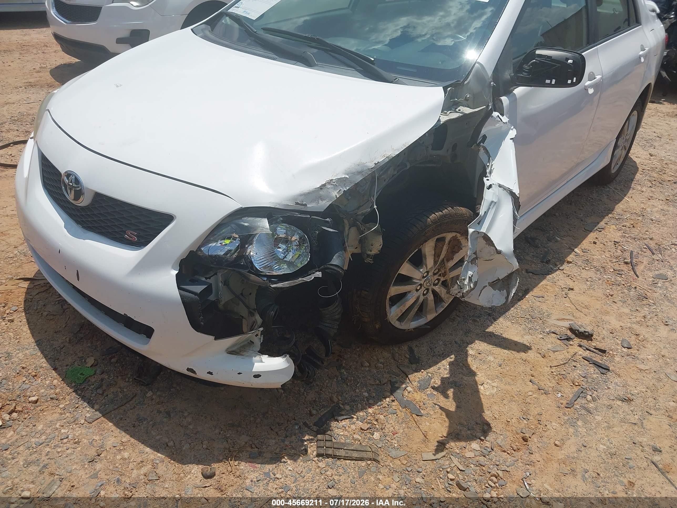 2009 Toyota Corolla S White vin: 2T1BU40E99C173714