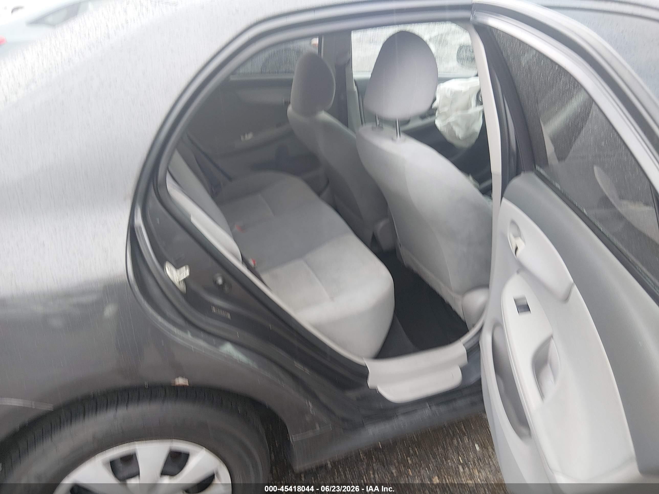 2009 Toyota Corolla Le Gray vin: 2T1BU40E99C181988