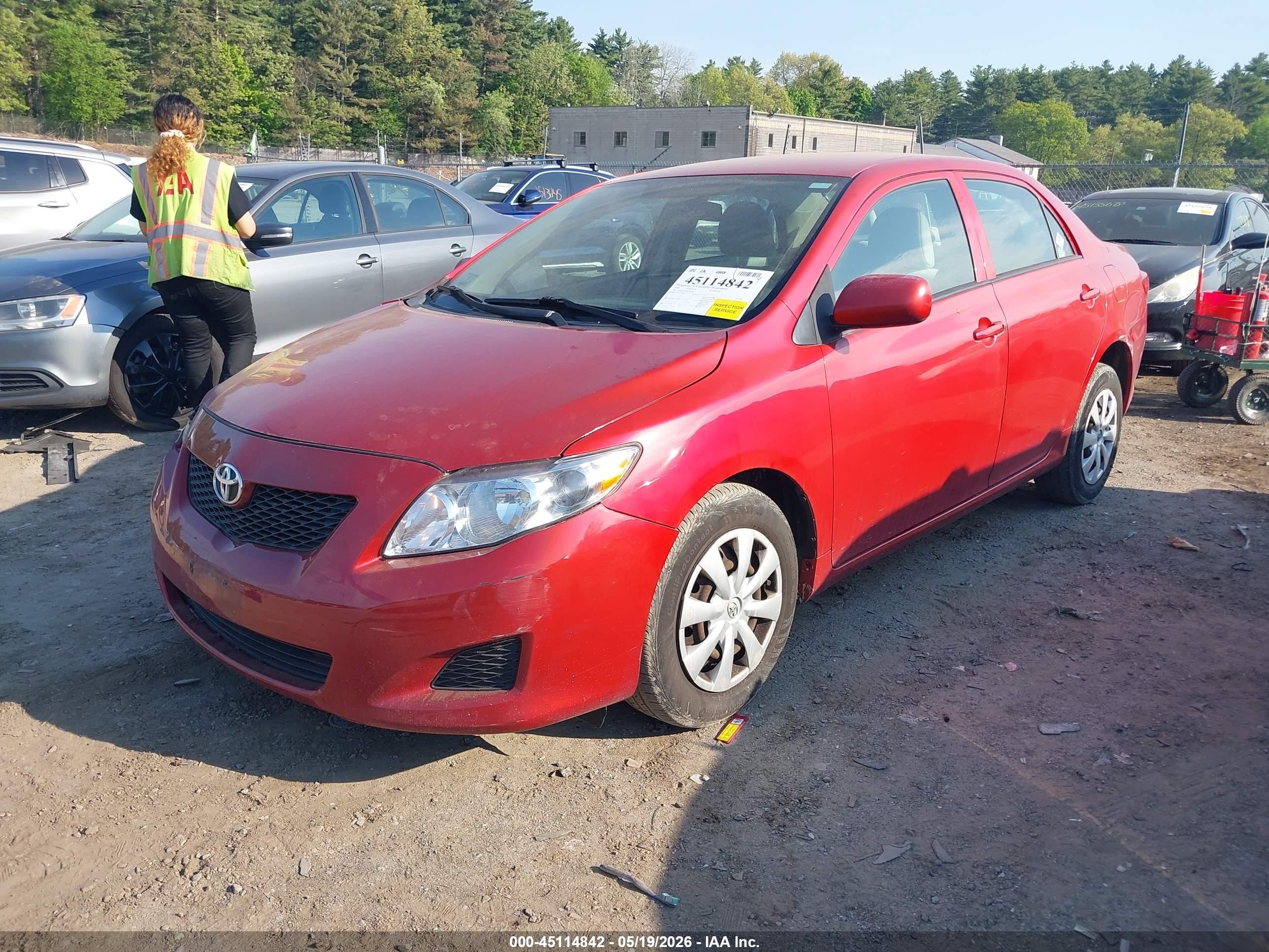 2009 Toyota Corolla Le Red vin: 2T1BU40EX9C101601