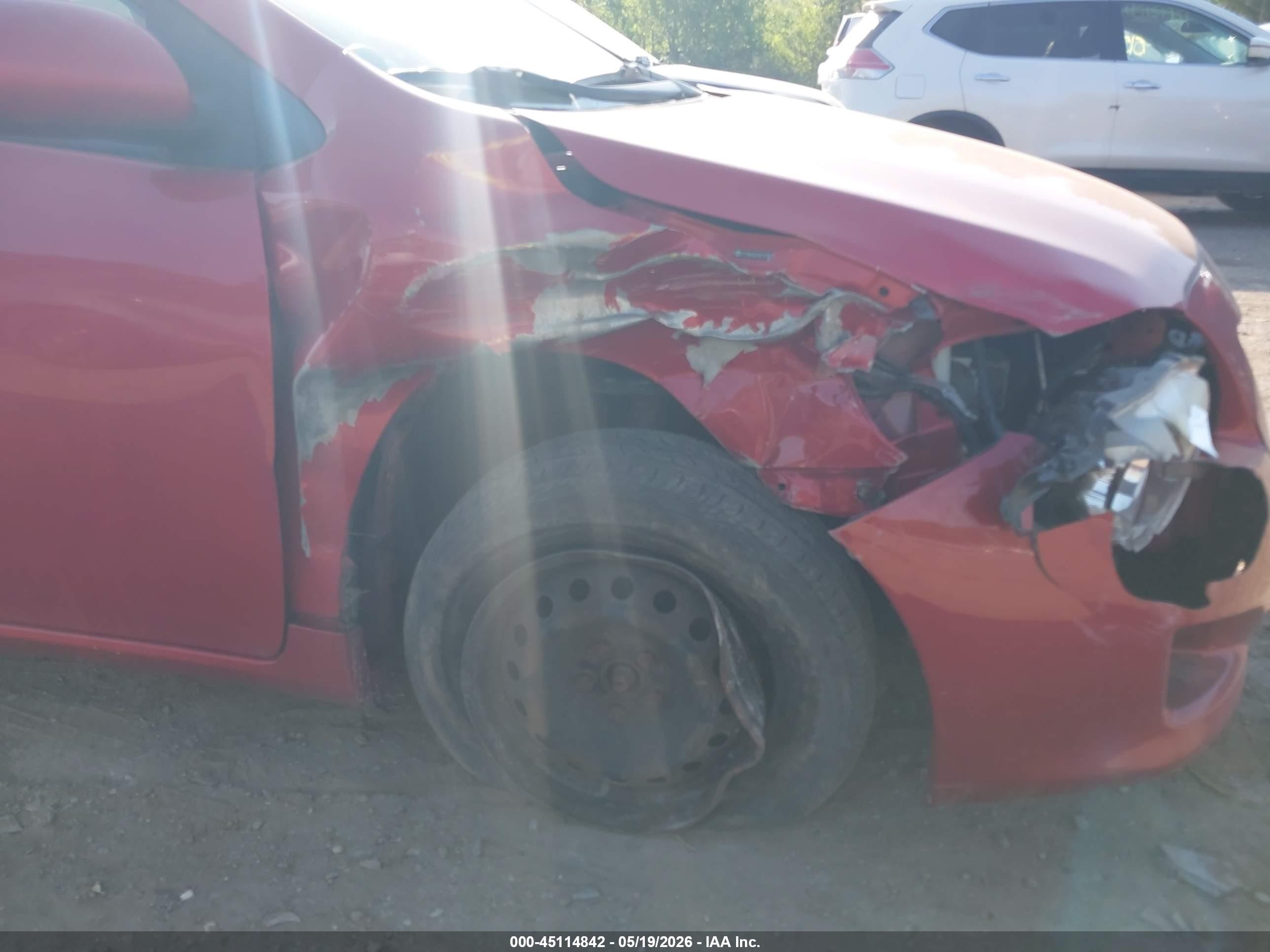 2009 Toyota Corolla Le Red vin: 2T1BU40EX9C101601