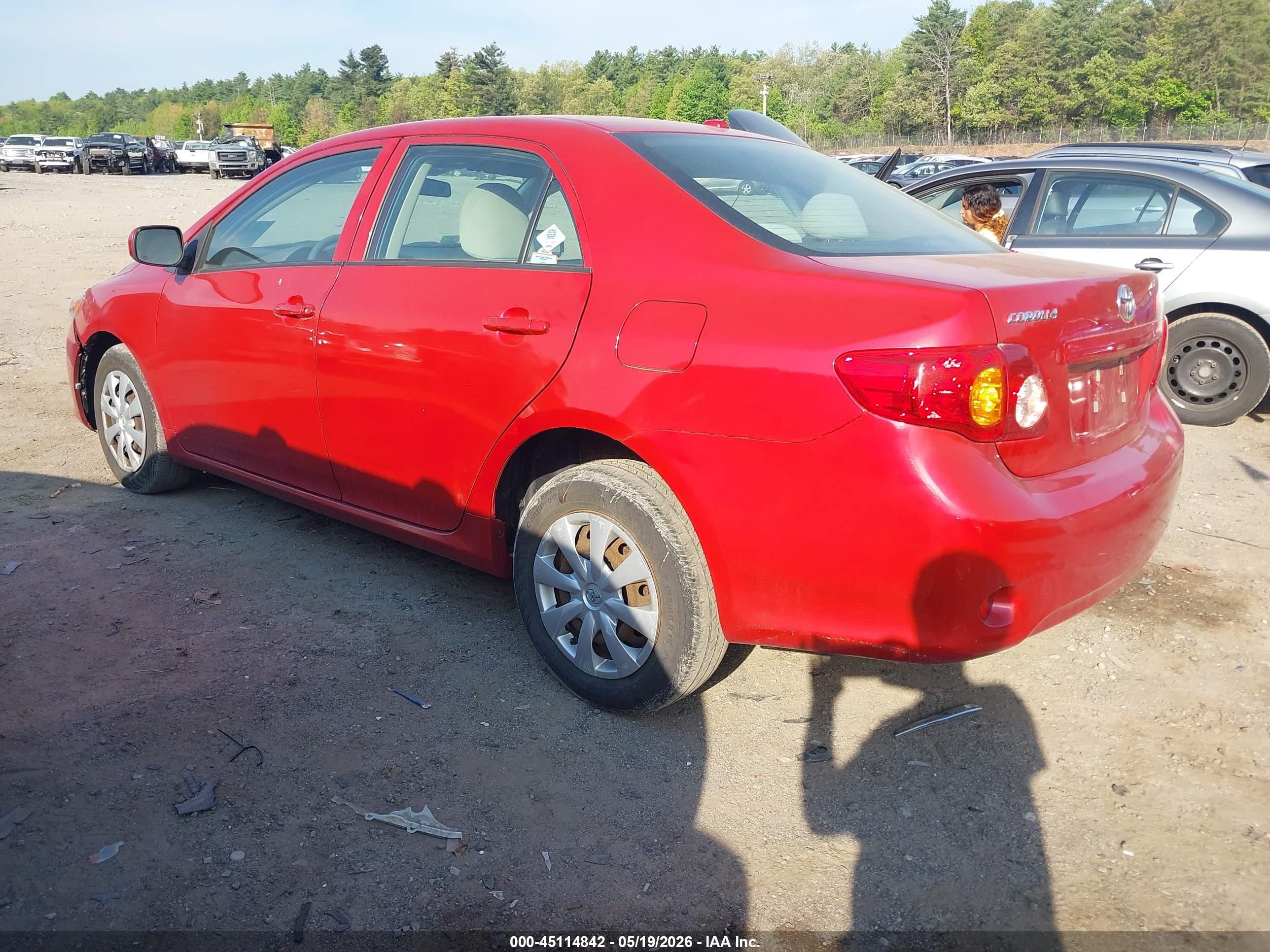 2009 Toyota Corolla Le Red vin: 2T1BU40EX9C101601