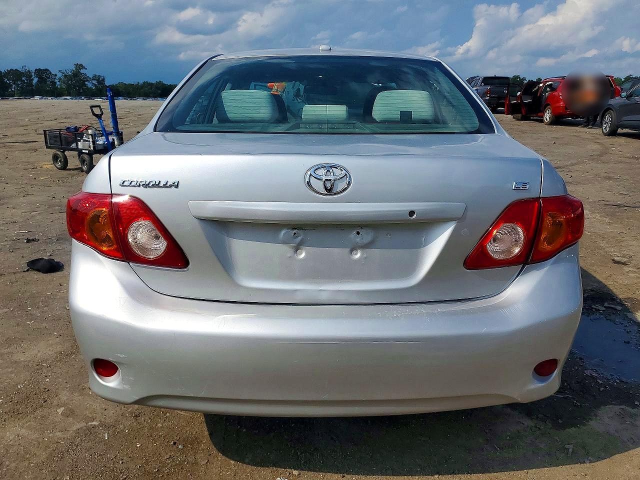 2009 Toyota Corolla Le Silver vin: 2T1BU40EX9C109584