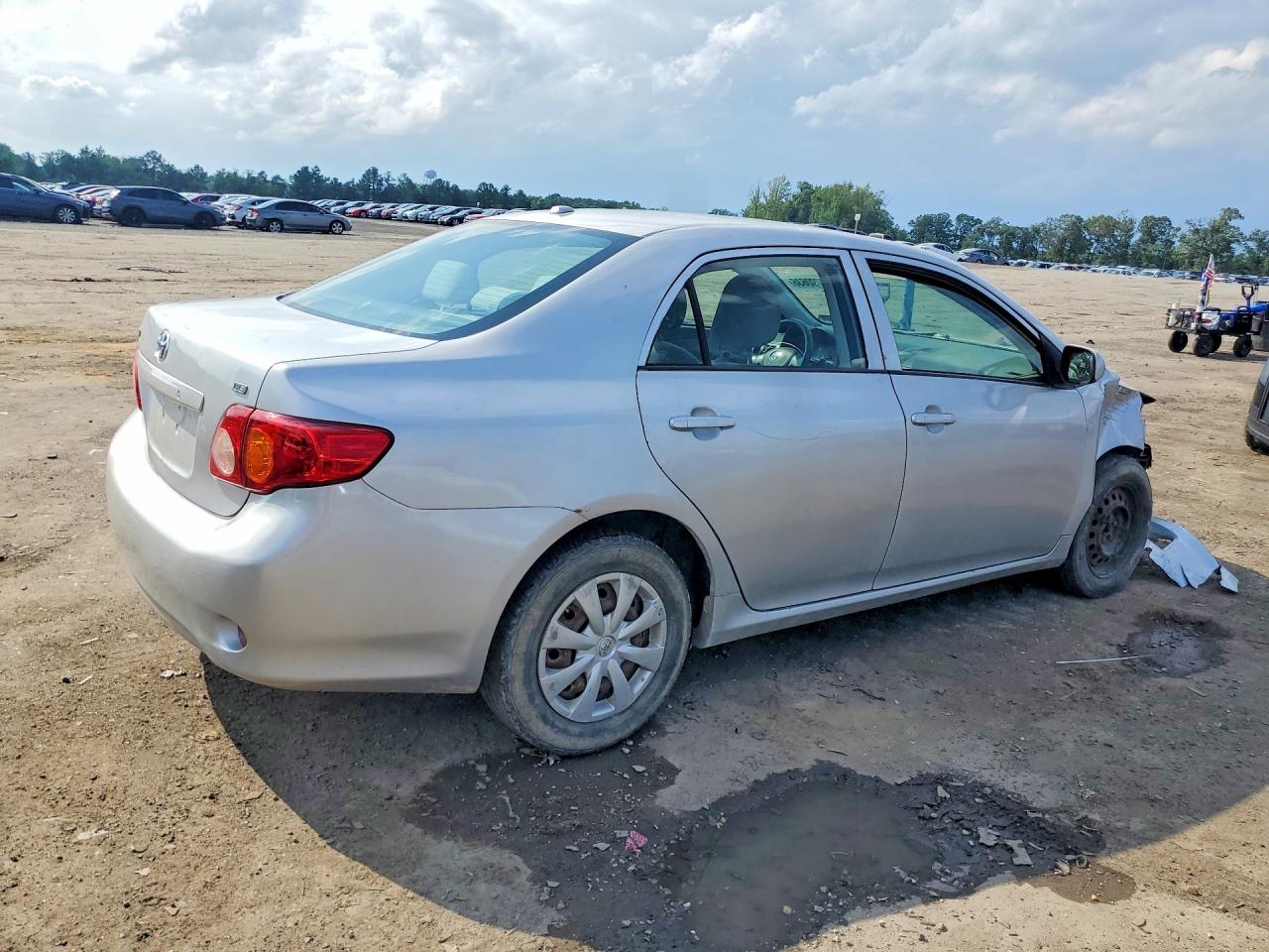 2009 Toyota Corolla Le Silver vin: 2T1BU40EX9C109584