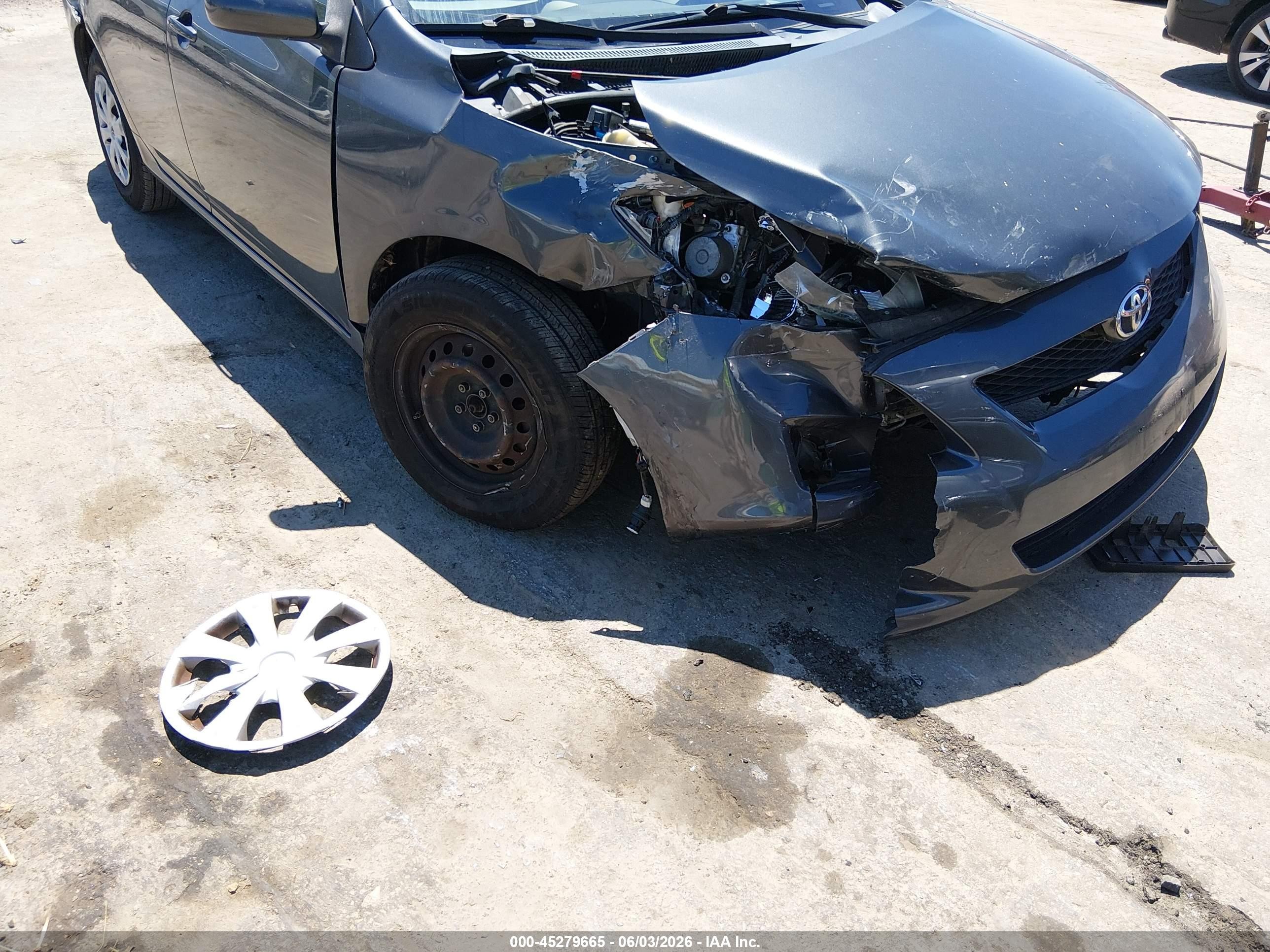 2009 Toyota Corolla Le Gray vin: 2T1BU40EX9C120603