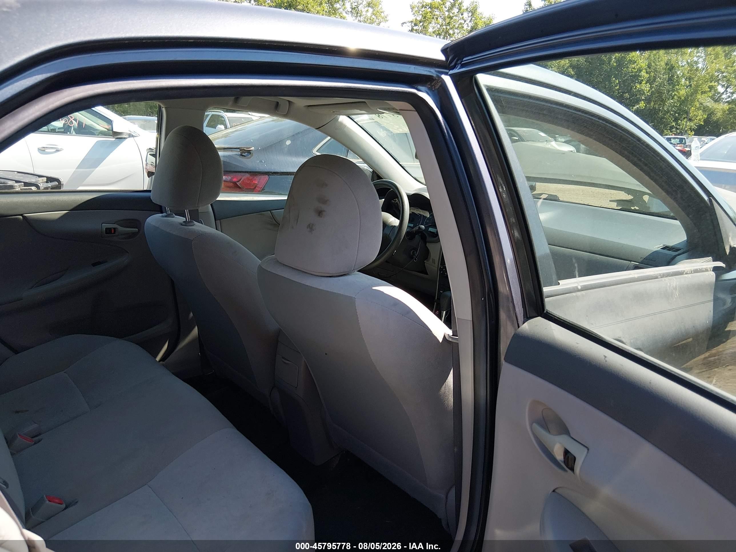 2009 Toyota Corolla Le Gray vin: 2T1BU40EX9C133965