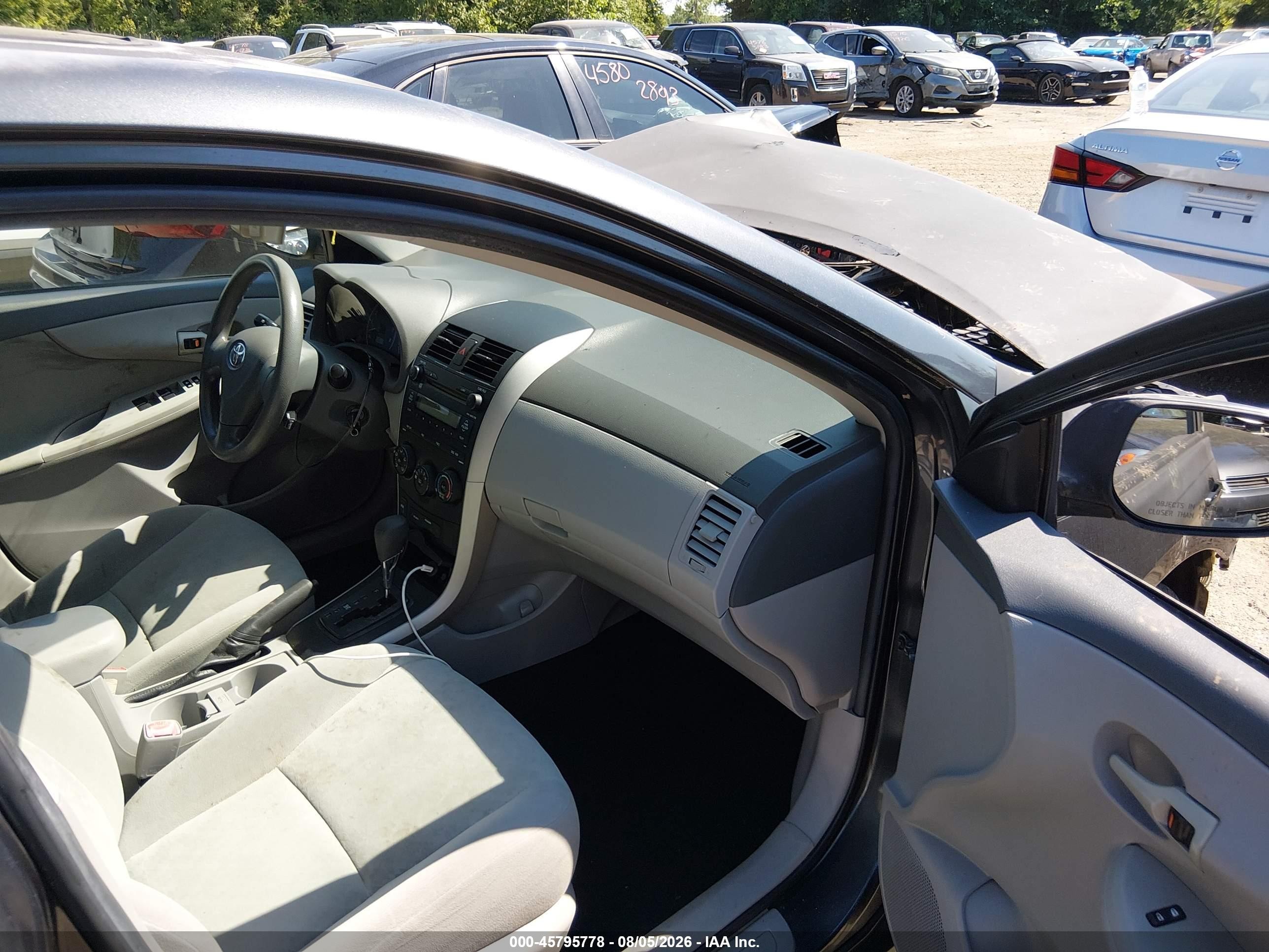 2009 Toyota Corolla Le Gray vin: 2T1BU40EX9C133965