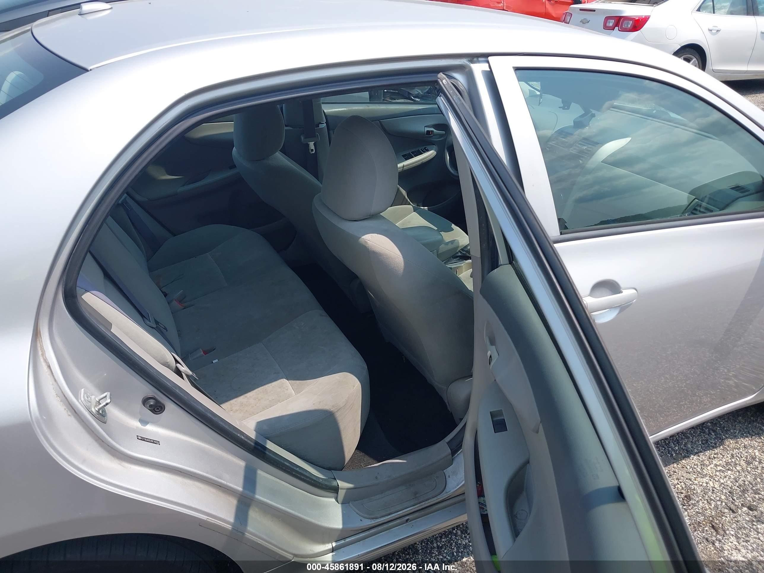 2009 Toyota Corolla Le Серебряный vin: 2T1BU40EX9C168263