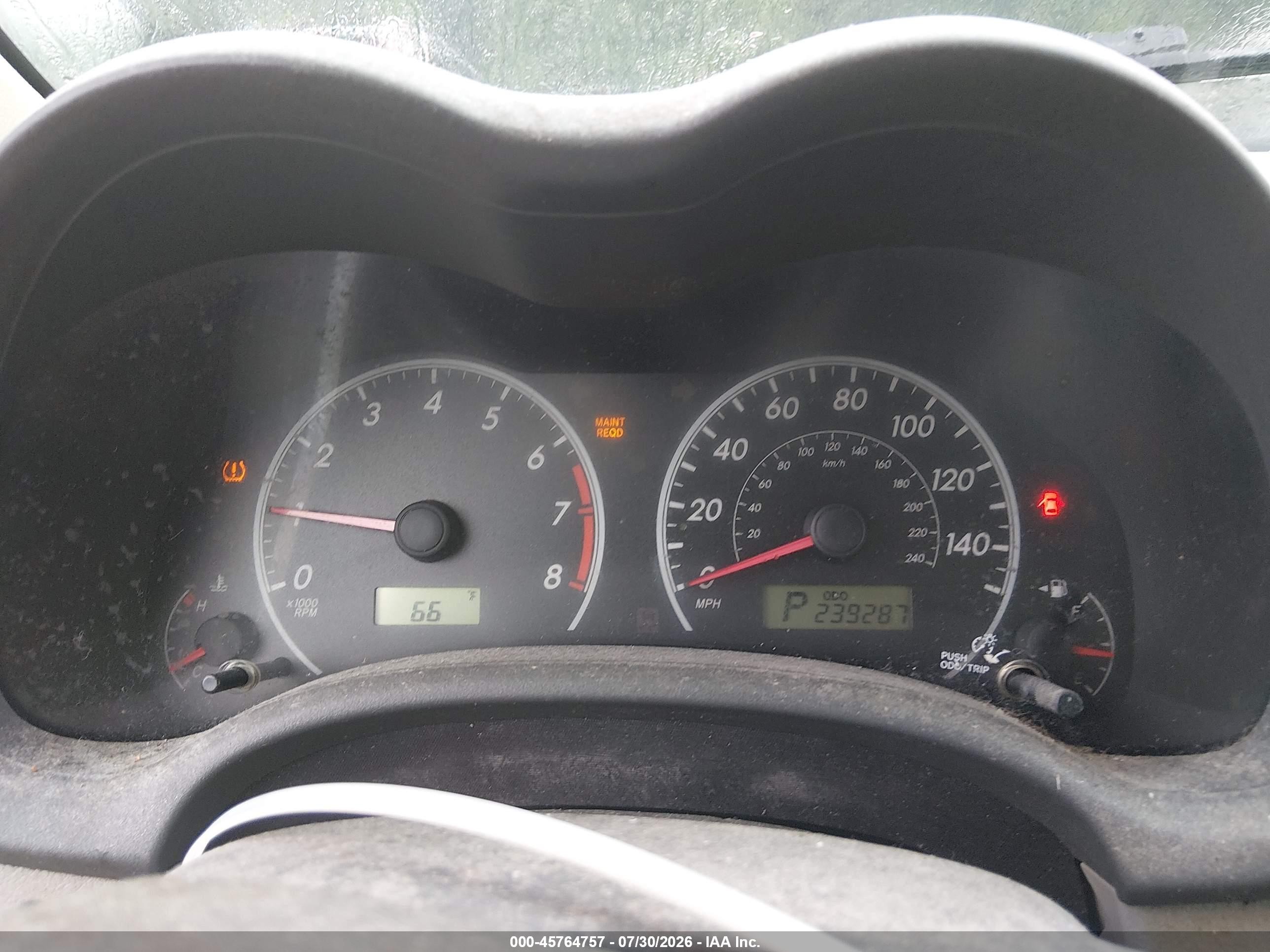 2010 Toyota Corolla Le Красный vin: 2T1BU4EE0AC254968