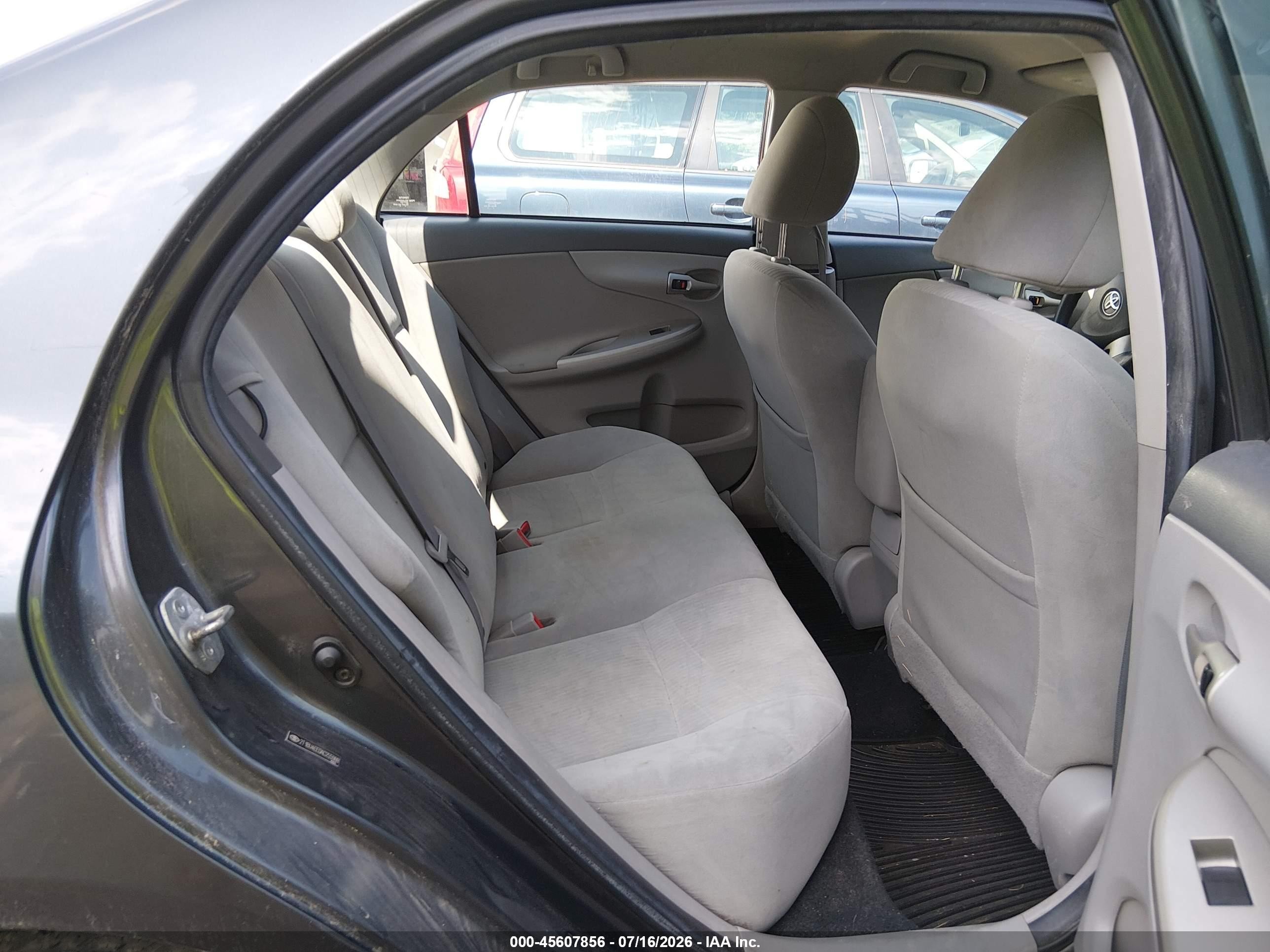 2010 Toyota Corolla Le Blue vin: 2T1BU4EE0AC255988