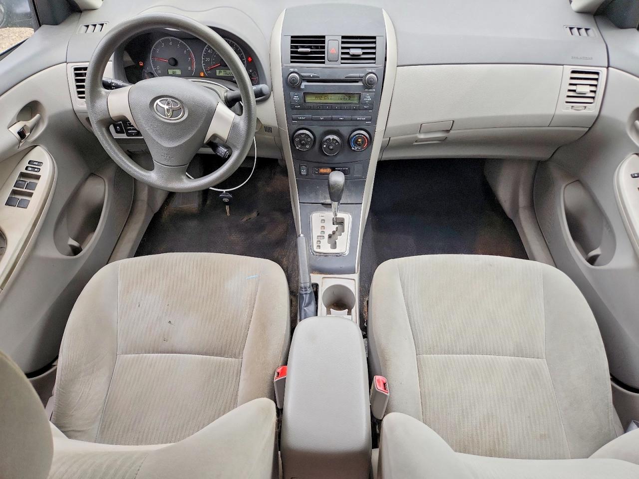 2010 Toyota Corolla Le Серый vin: 2T1BU4EE0AC261127