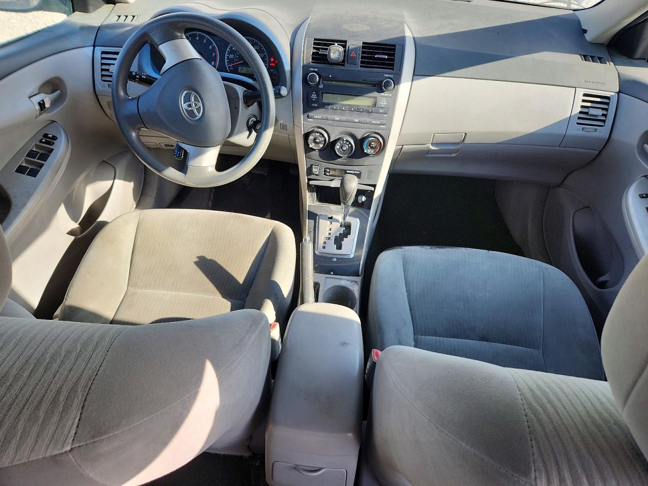 2010 Toyota Corolla Le Gray vin: 2T1BU4EE0AC281829