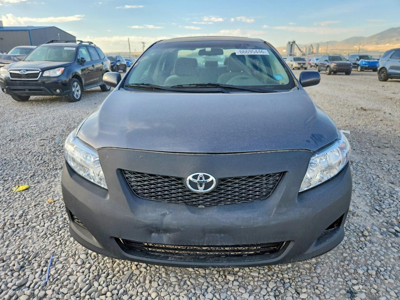 2010 Toyota Corolla Le Gray vin: 2T1BU4EE0AC281829