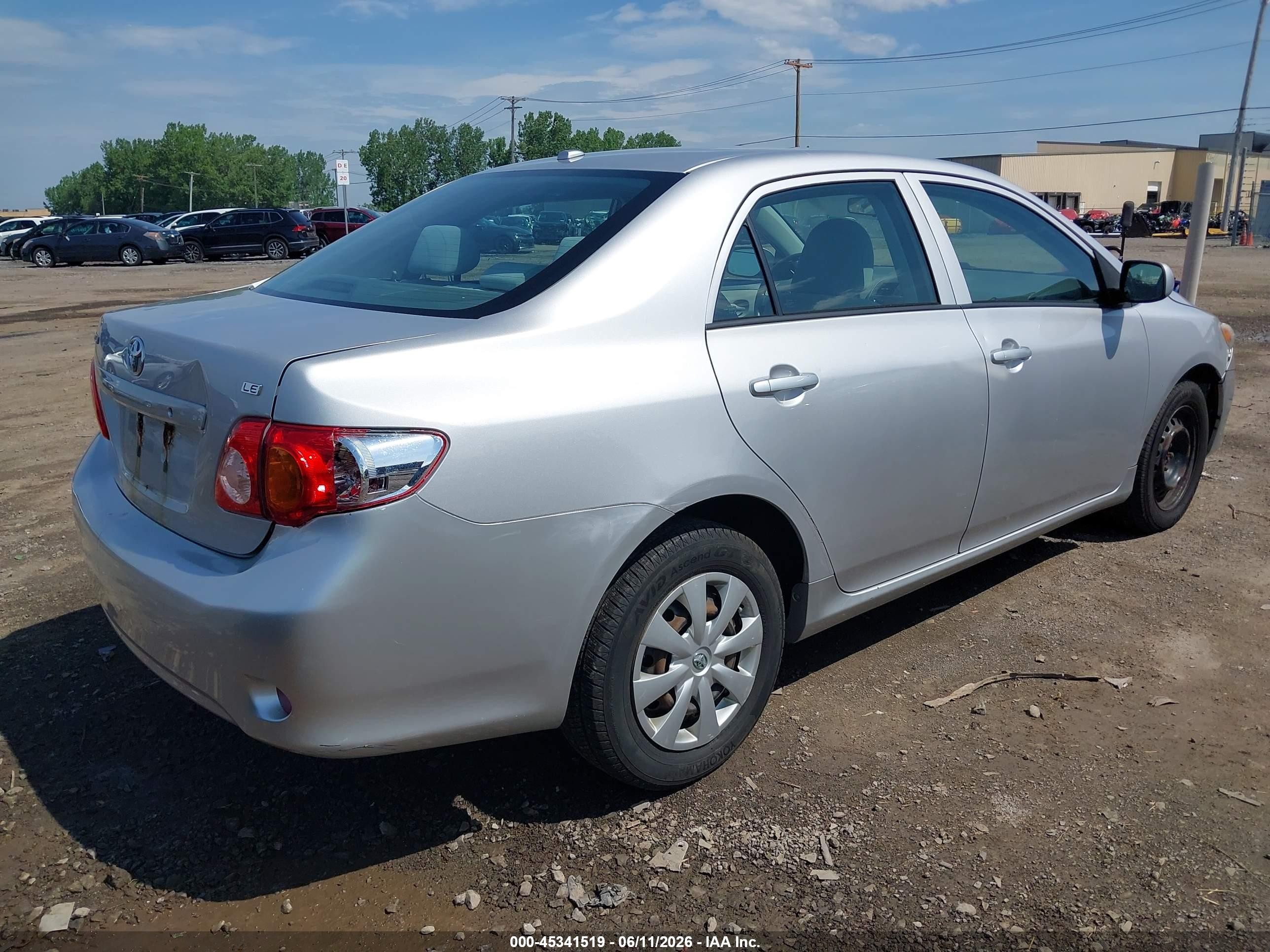 2010 Toyota Corolla Le Silver vin: 2T1BU4EE0AC306972