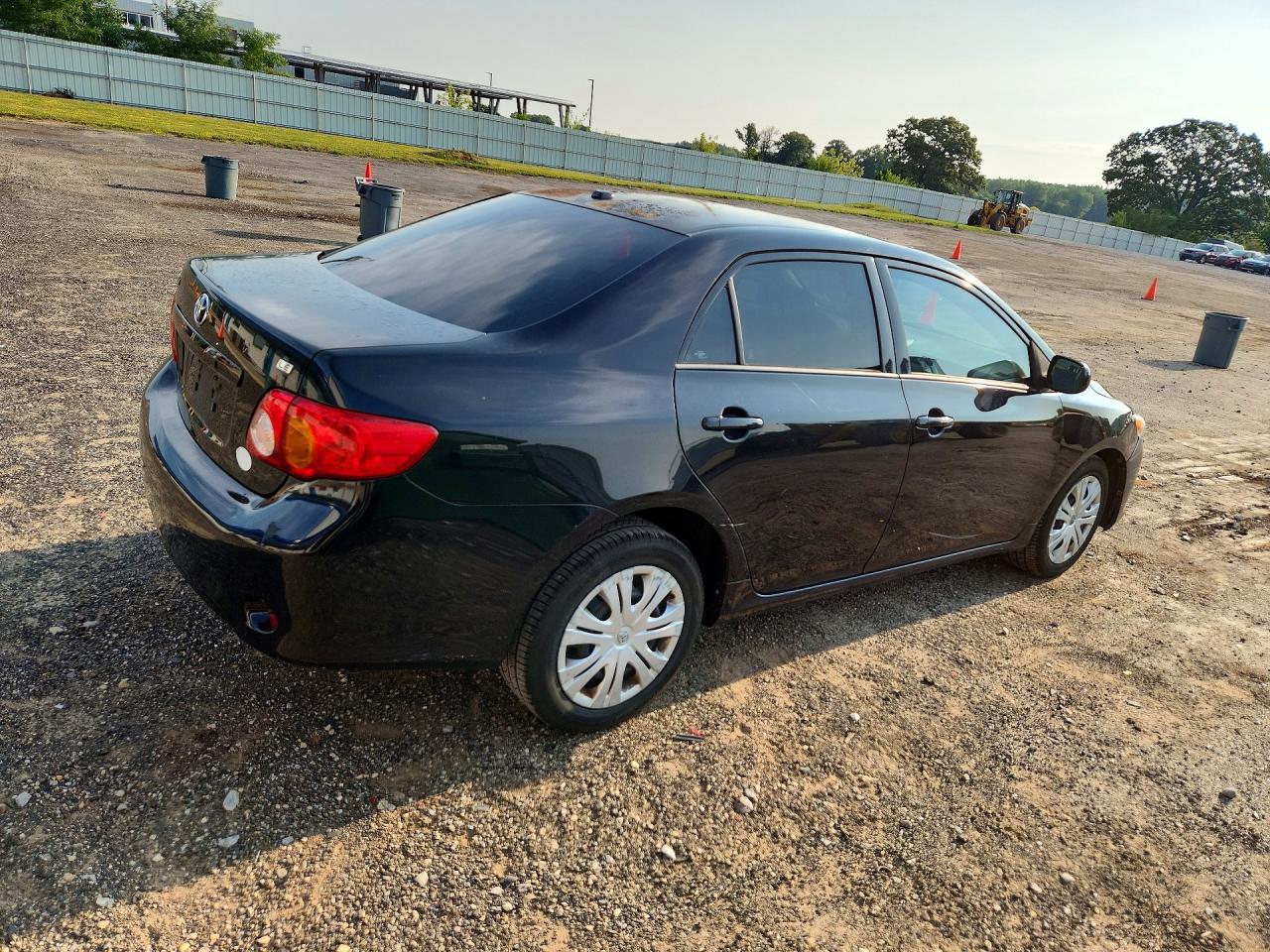 2010 Toyota Corolla Le Black vin: 2T1BU4EE0AC310553