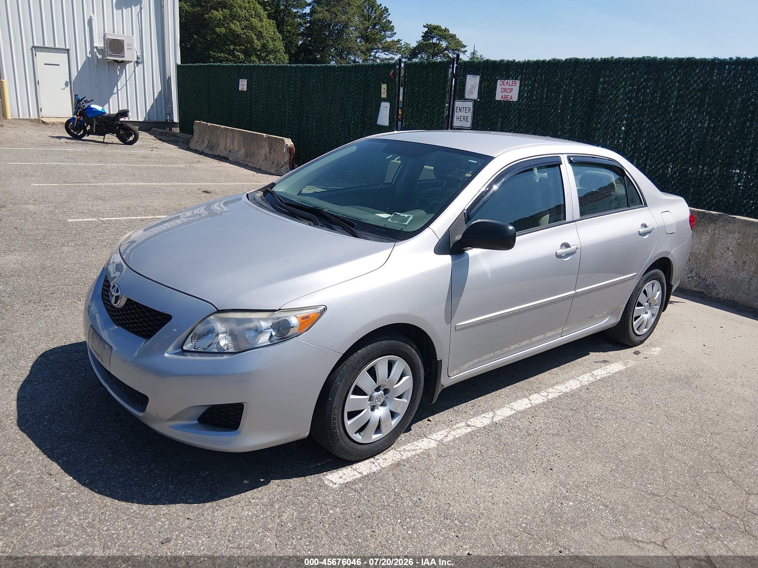 2010 Toyota Corolla   Silver vin: 2T1BU4EE0AC310861