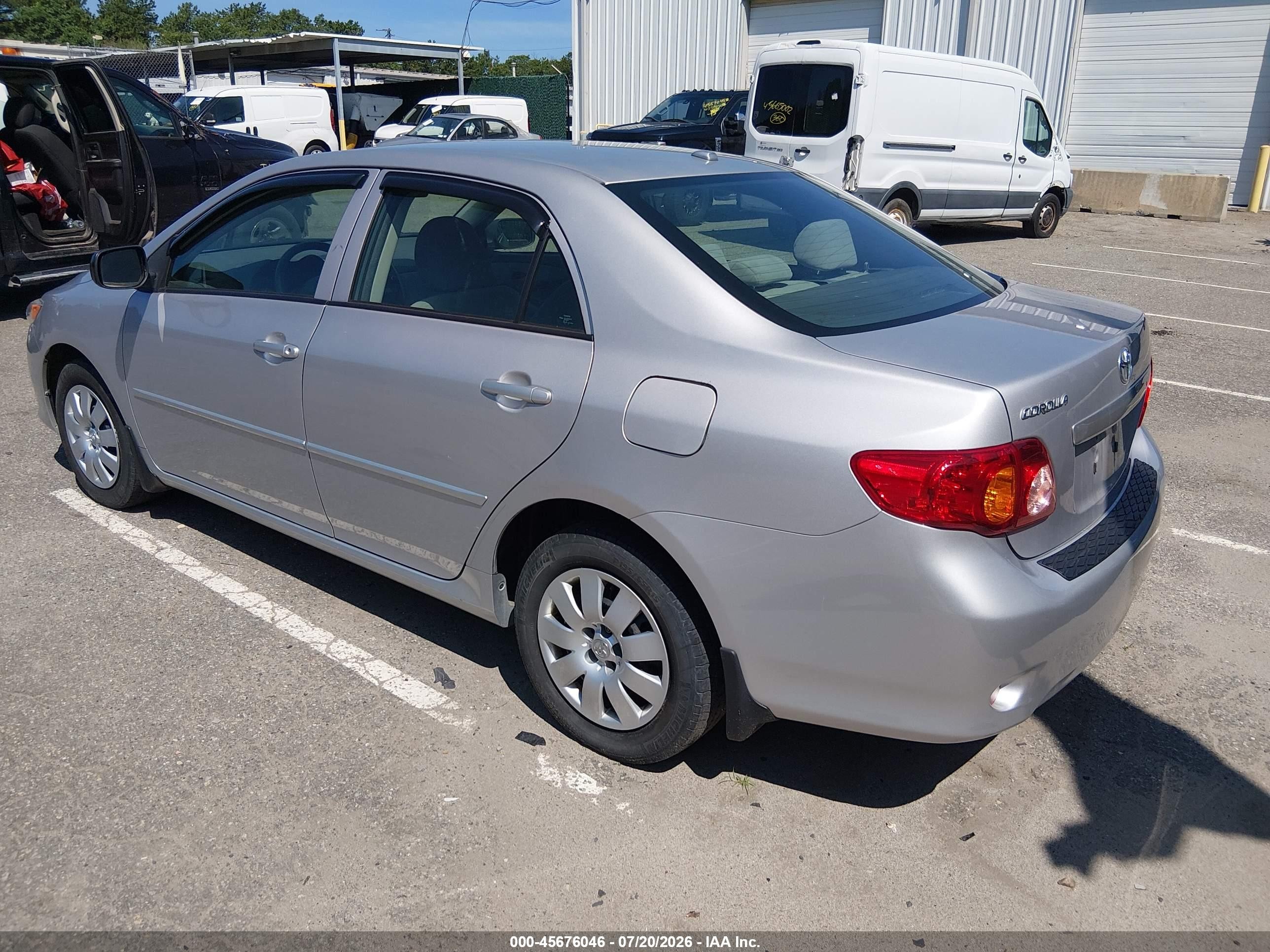 2010 Toyota Corolla   Silver vin: 2T1BU4EE0AC310861
